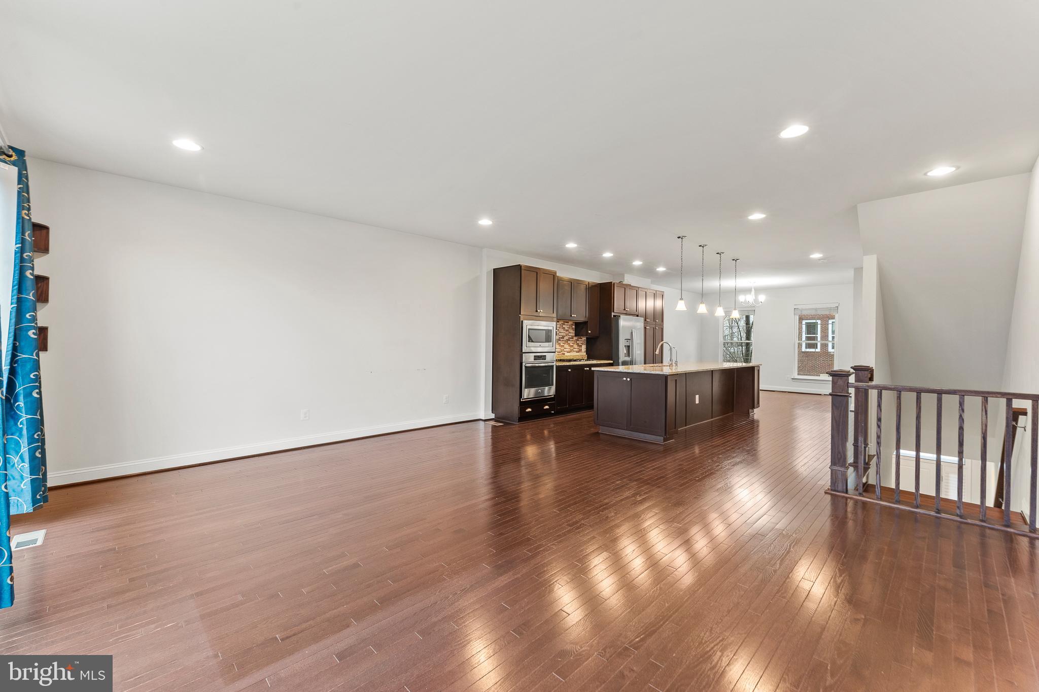 BRAMBLETON LANDBAY 3 - Residential Lease