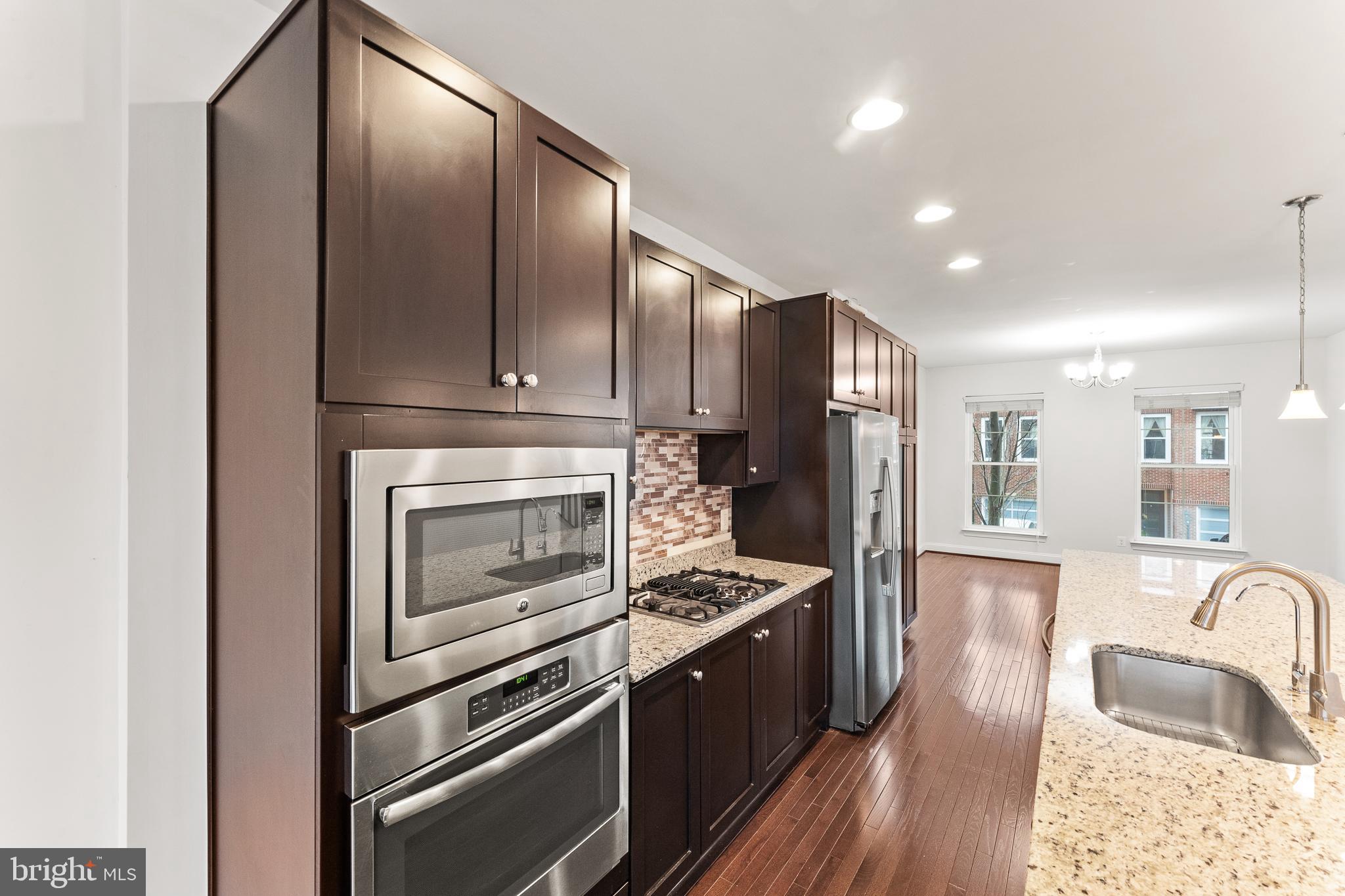 BRAMBLETON LANDBAY 3 - Residential Lease