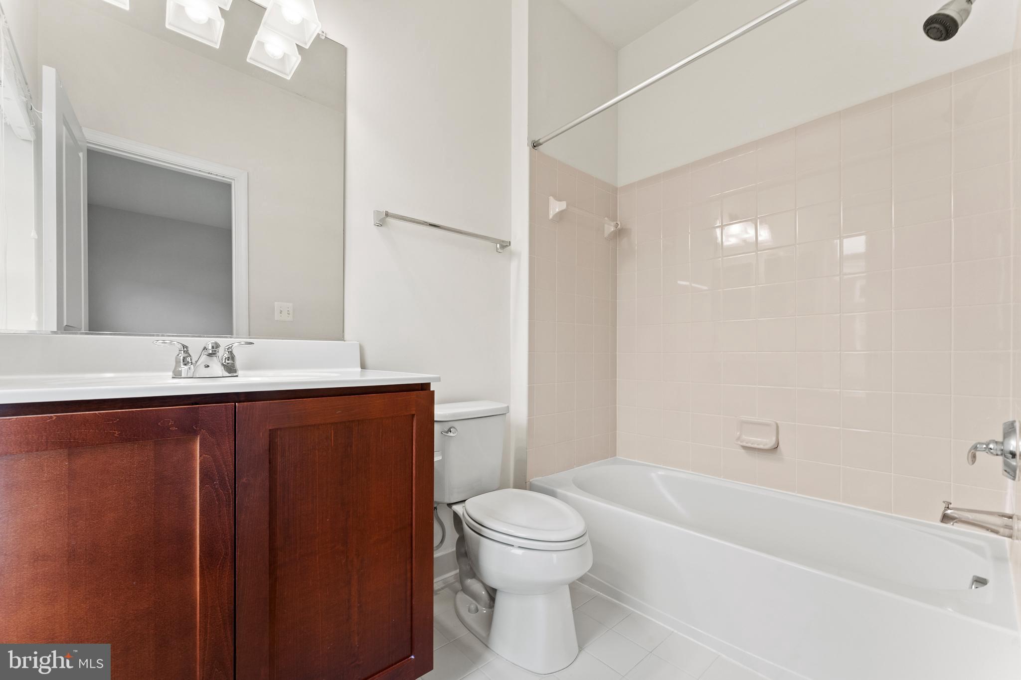 BRAMBLETON LANDBAY 3 - Residential Lease