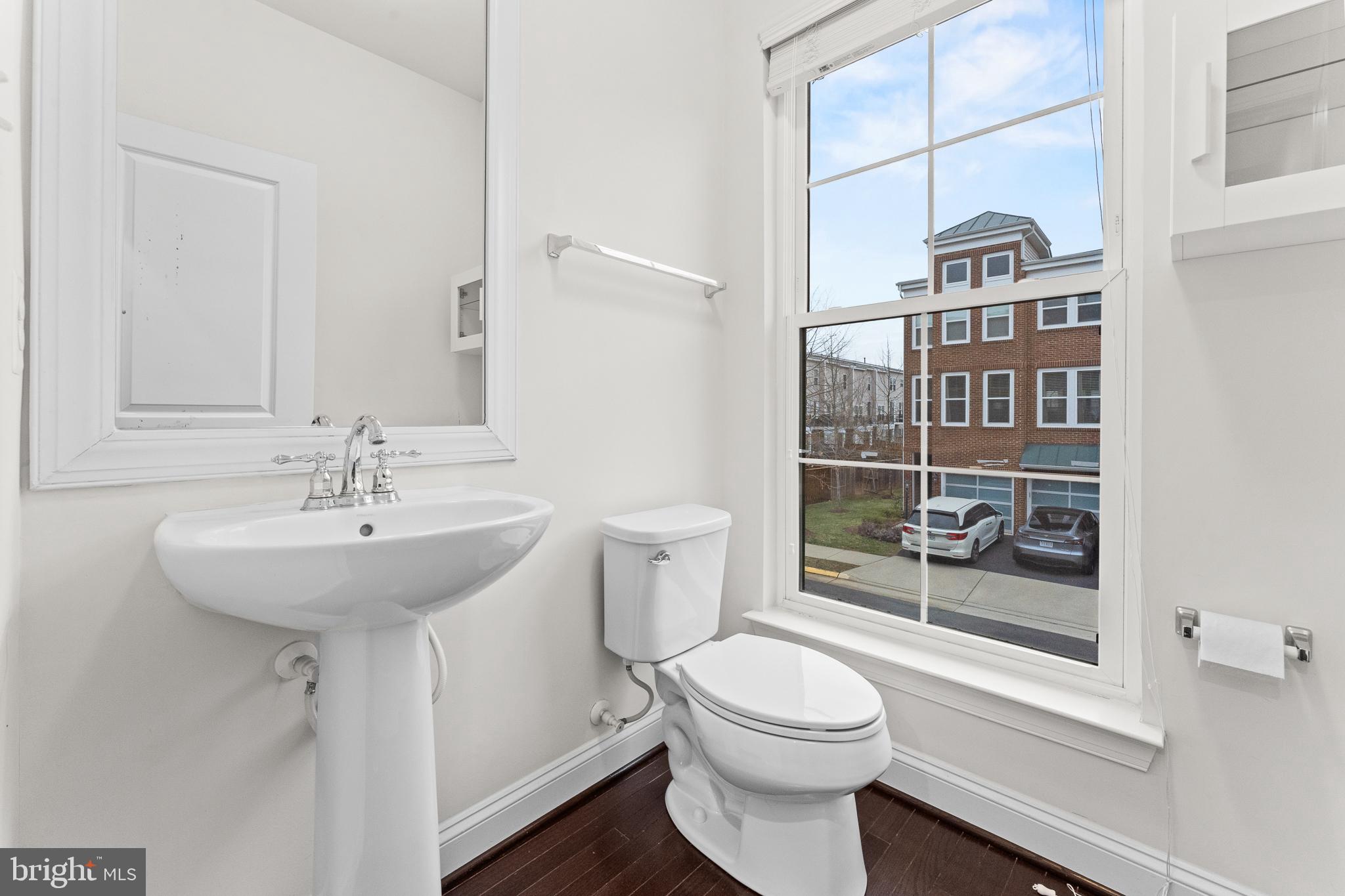 BRAMBLETON LANDBAY 3 - Residential Lease