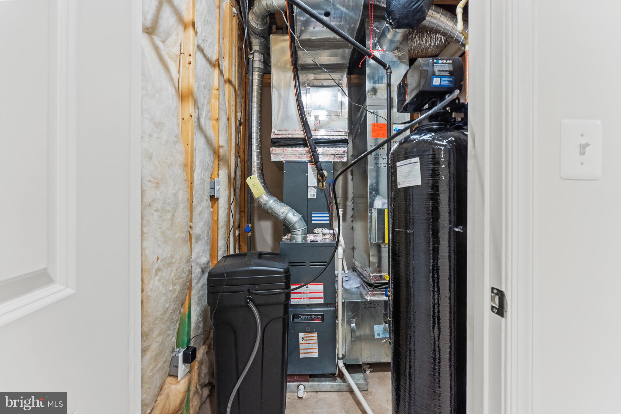 BRAMBLETON LANDBAY 3 - Residential Lease