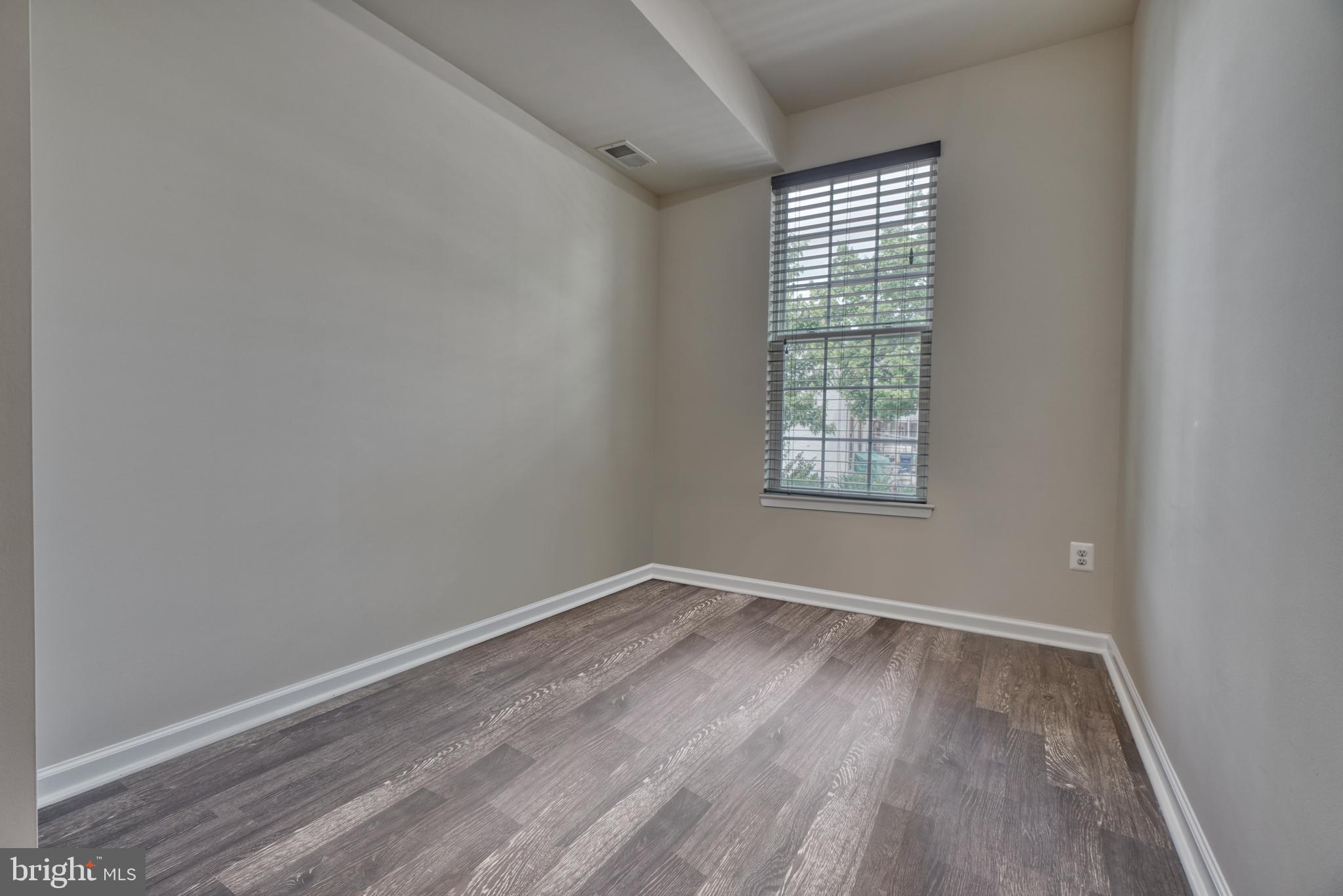 O'DONNELL SQUARE - Residential