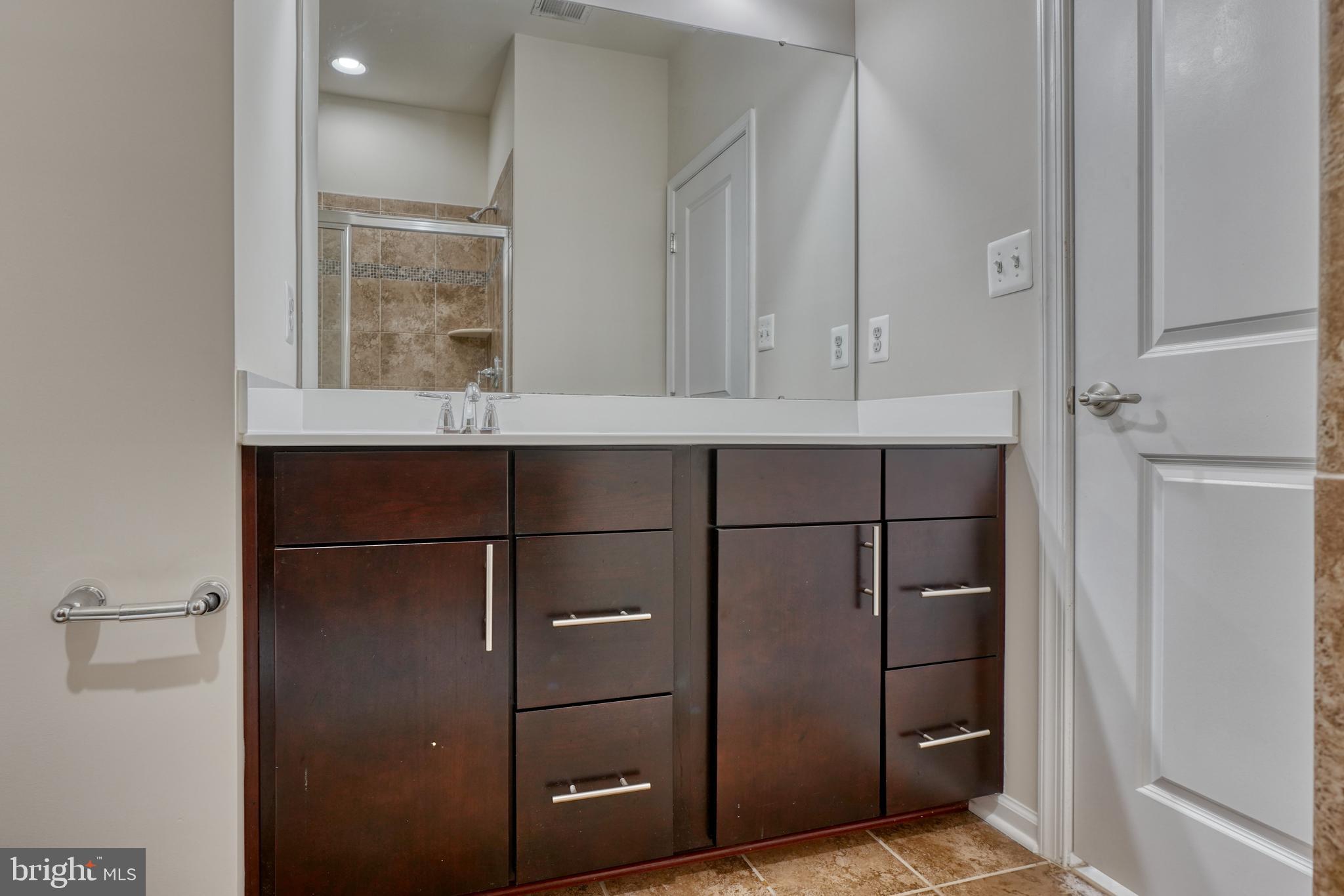 O'DONNELL SQUARE - Residential