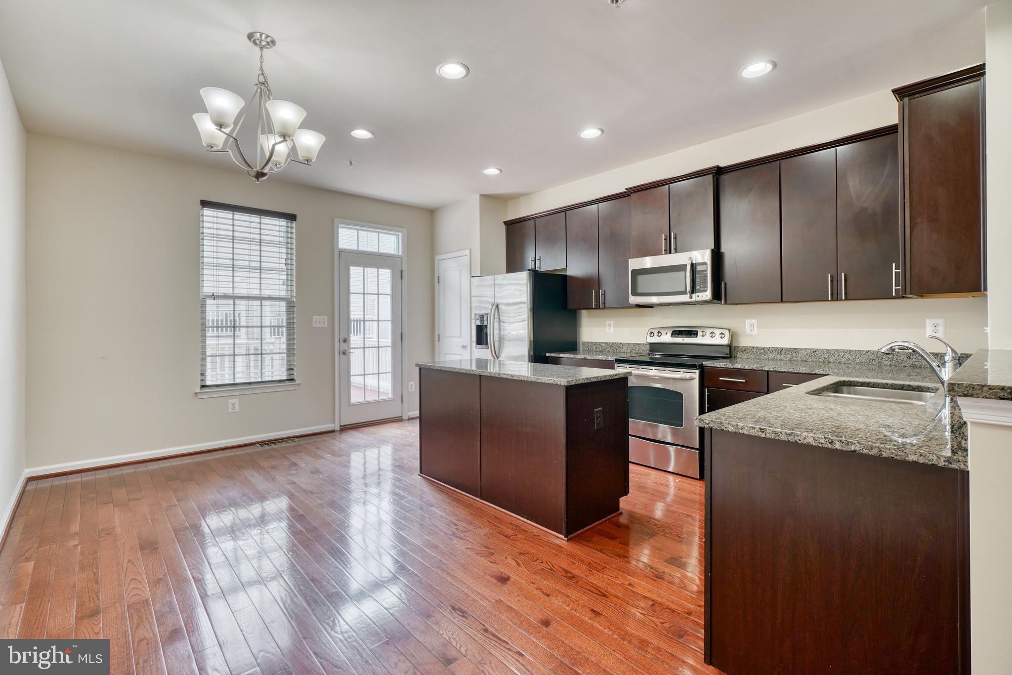 O'DONNELL SQUARE - Residential