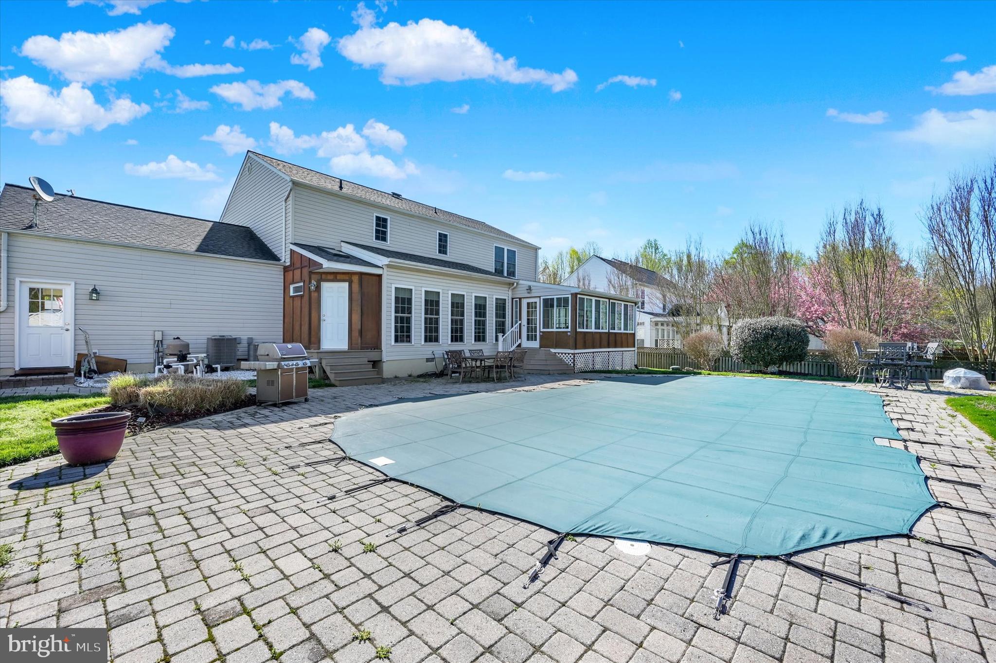 NORTH BROOK - Residential