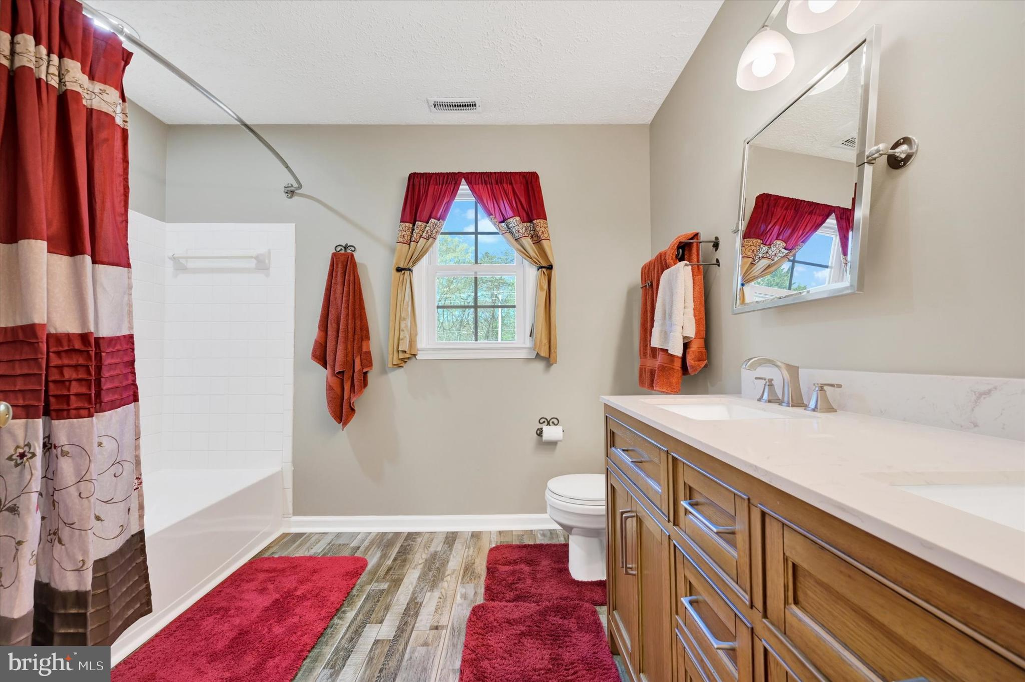 NORTH BROOK - Residential