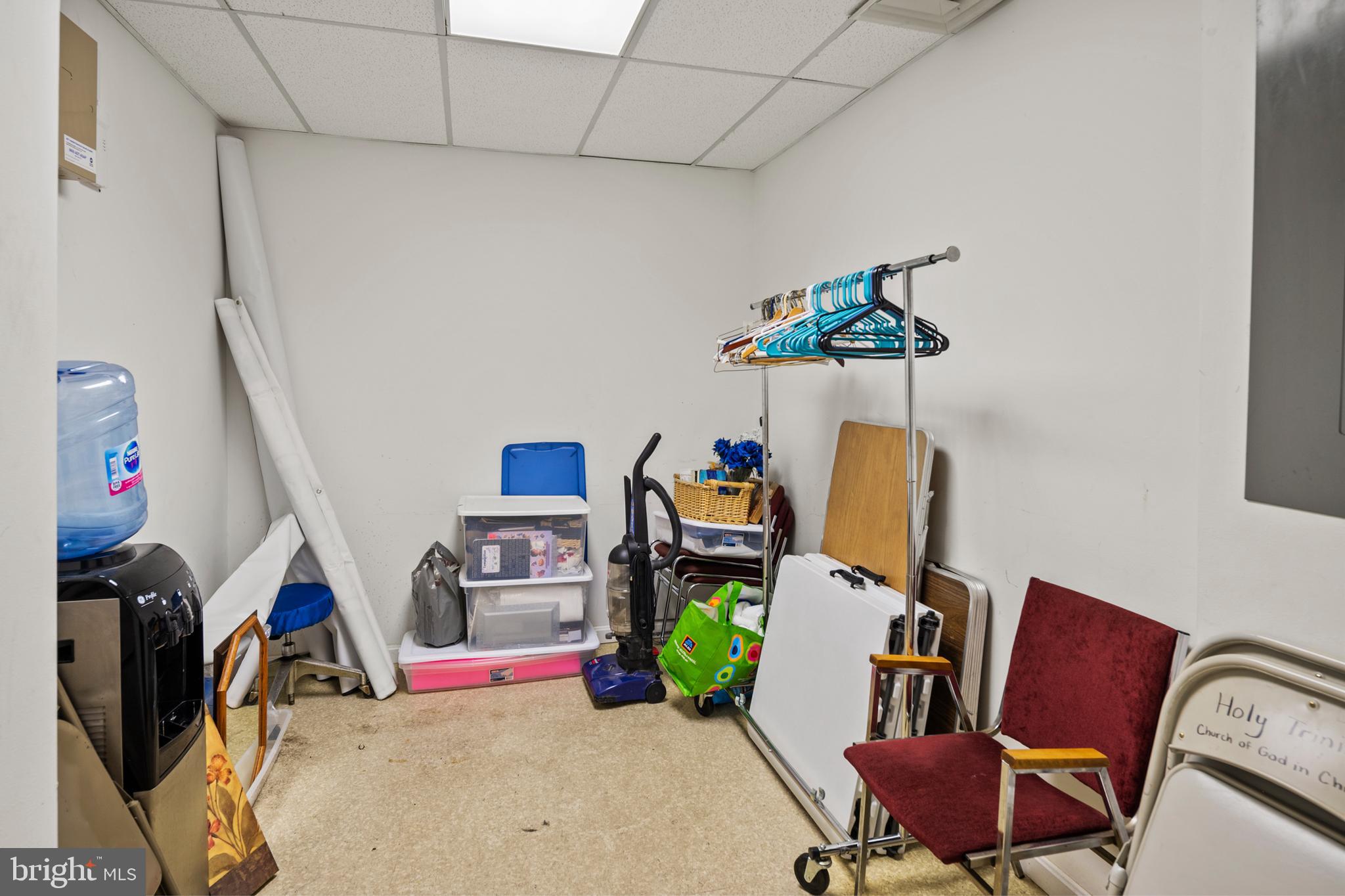 FRANKFORD - Commercial Sale