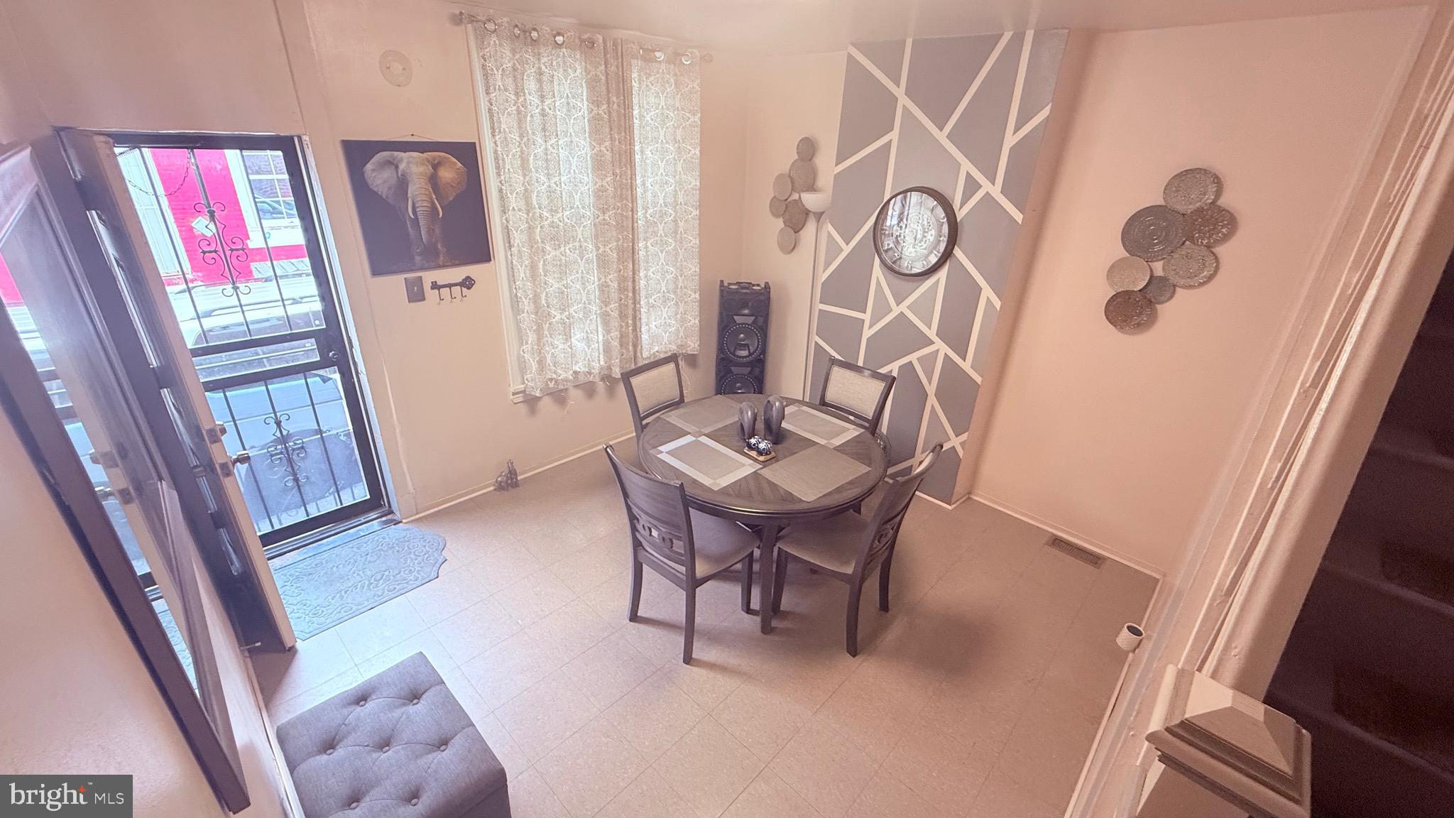 KENSINGTON - Residential