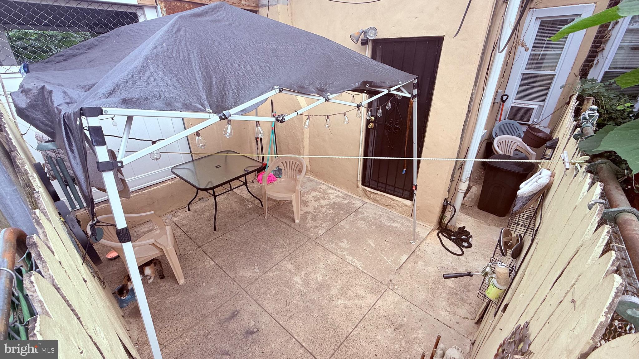 KENSINGTON - Residential