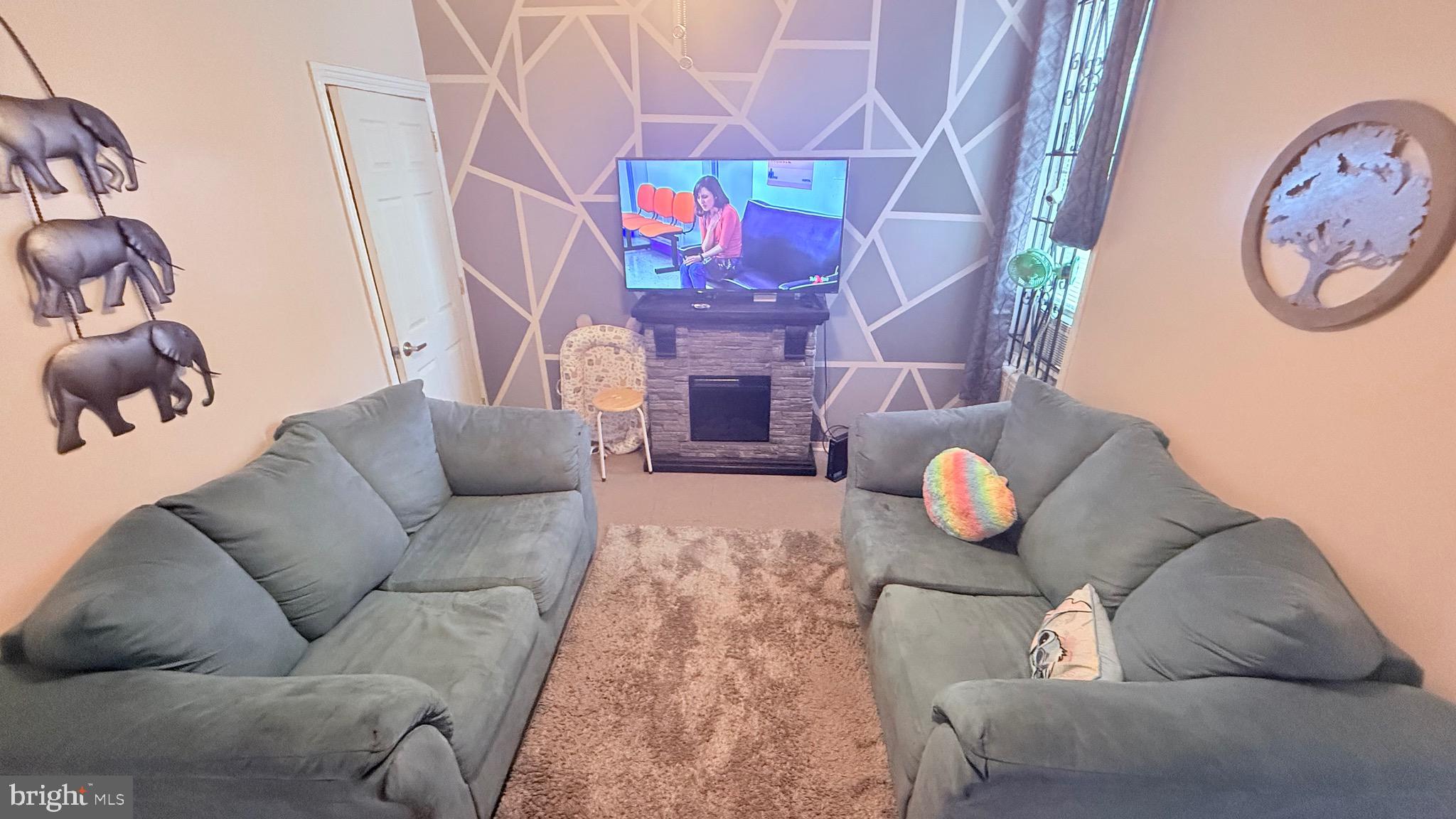 KENSINGTON - Residential