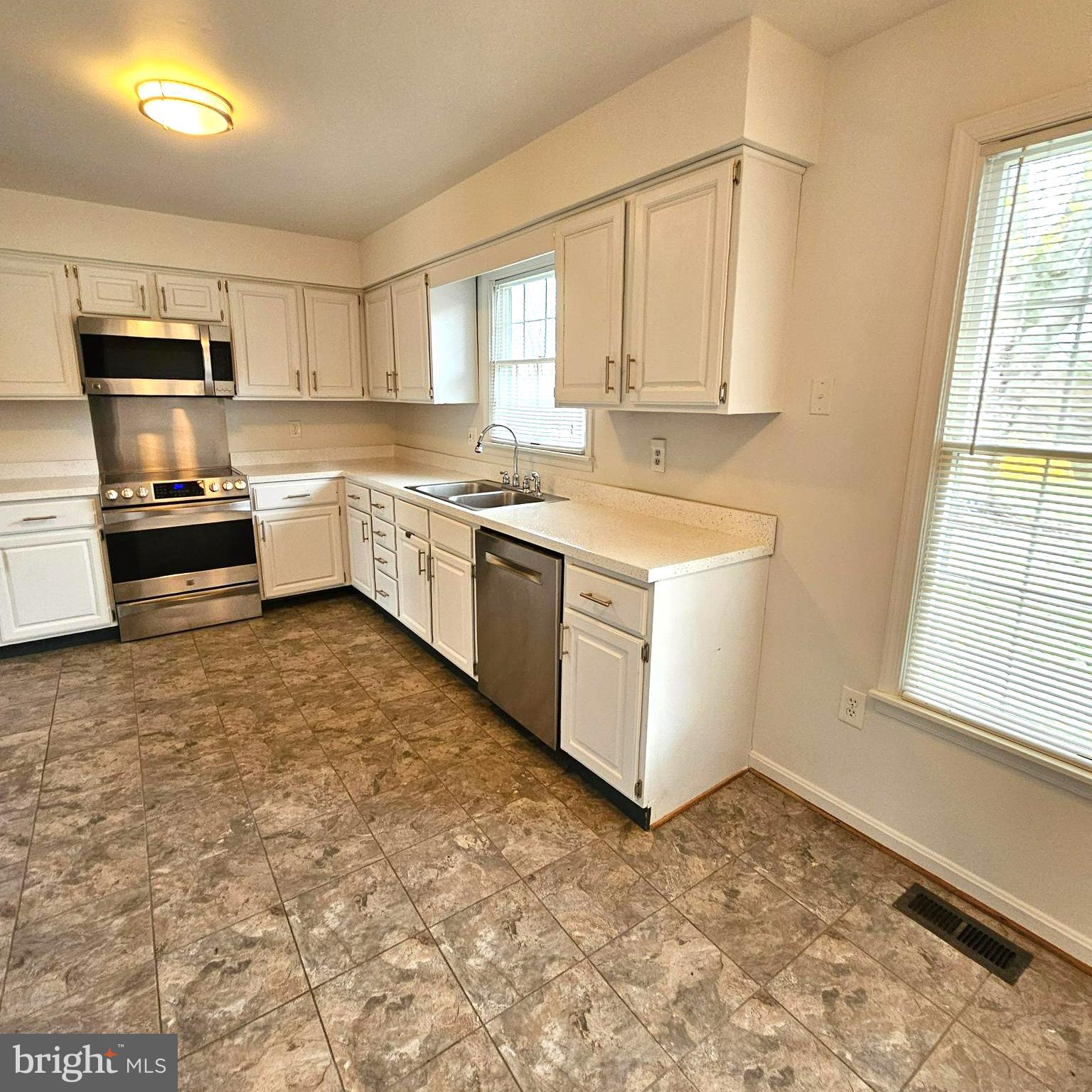 MANASSAS - Residential Lease