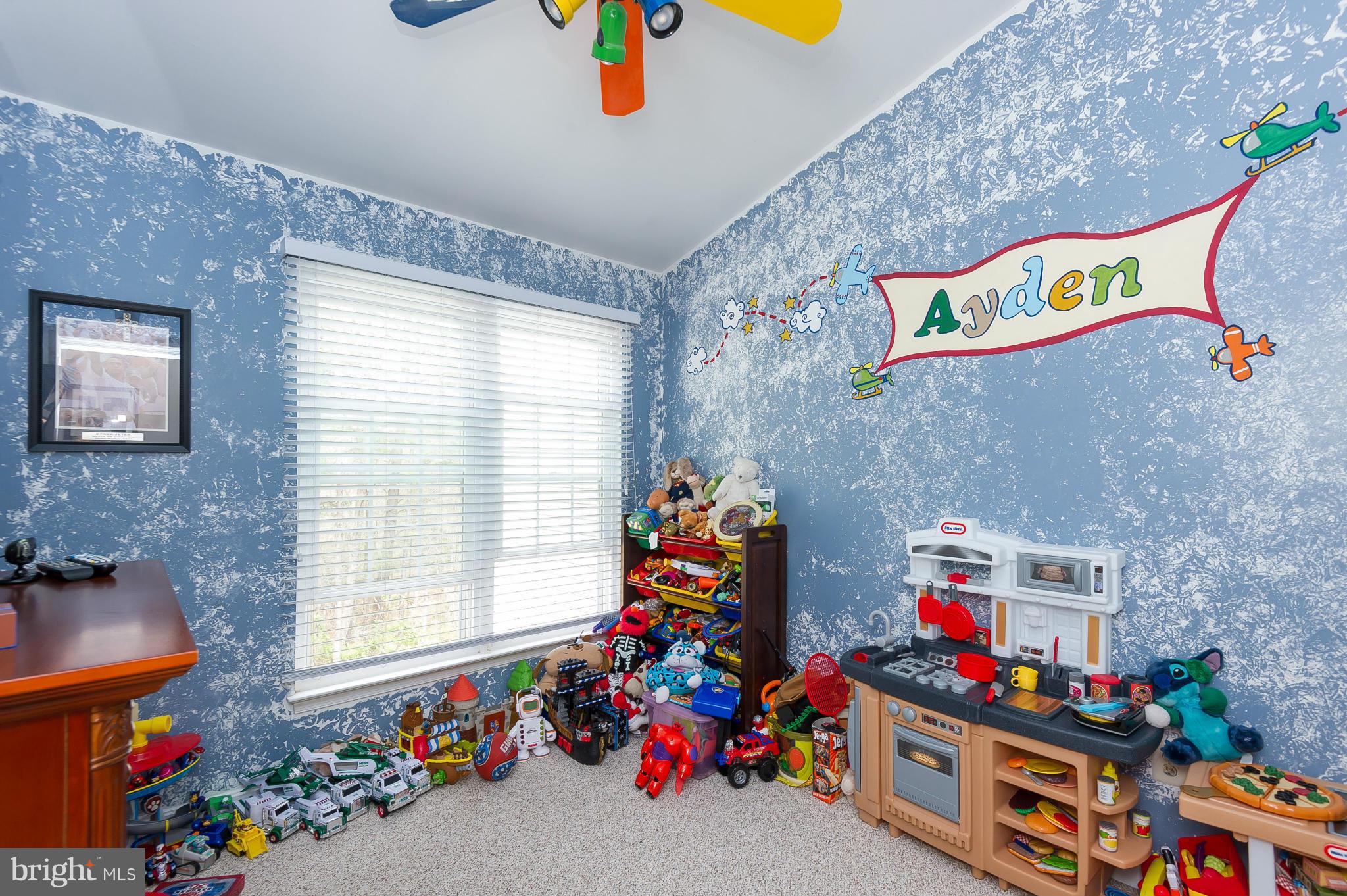 SEVEN OAKS - Residential