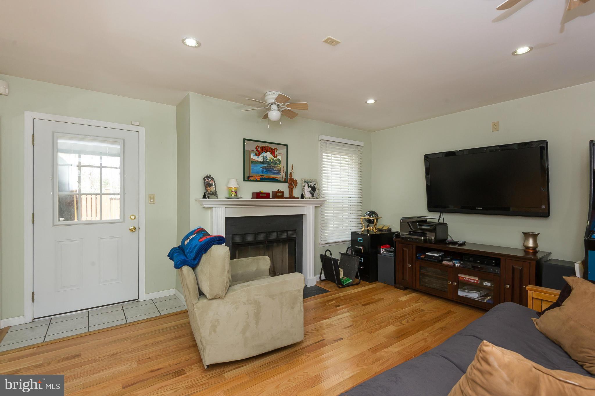 SEVEN OAKS - Residential