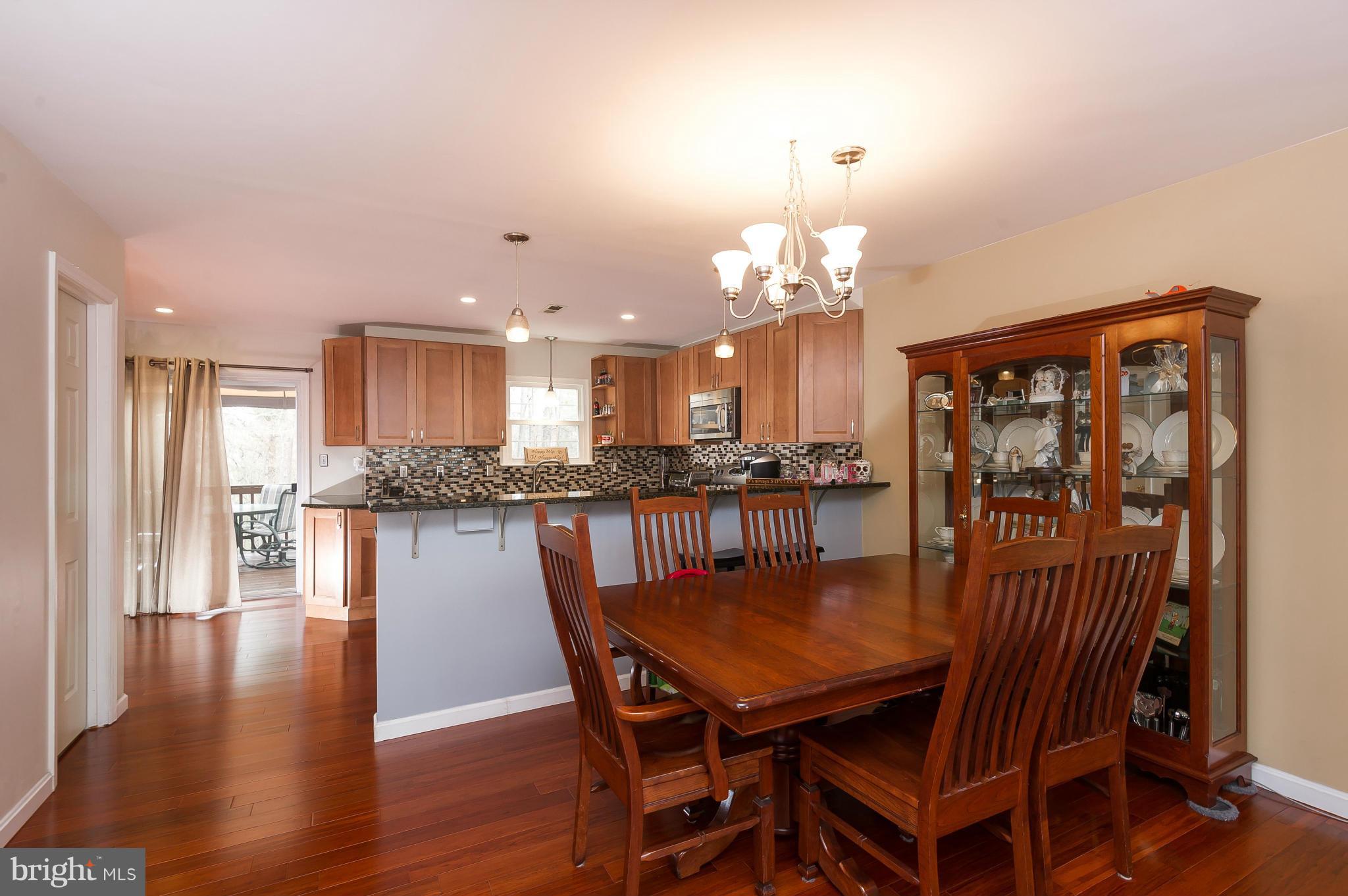 SEVEN OAKS - Residential