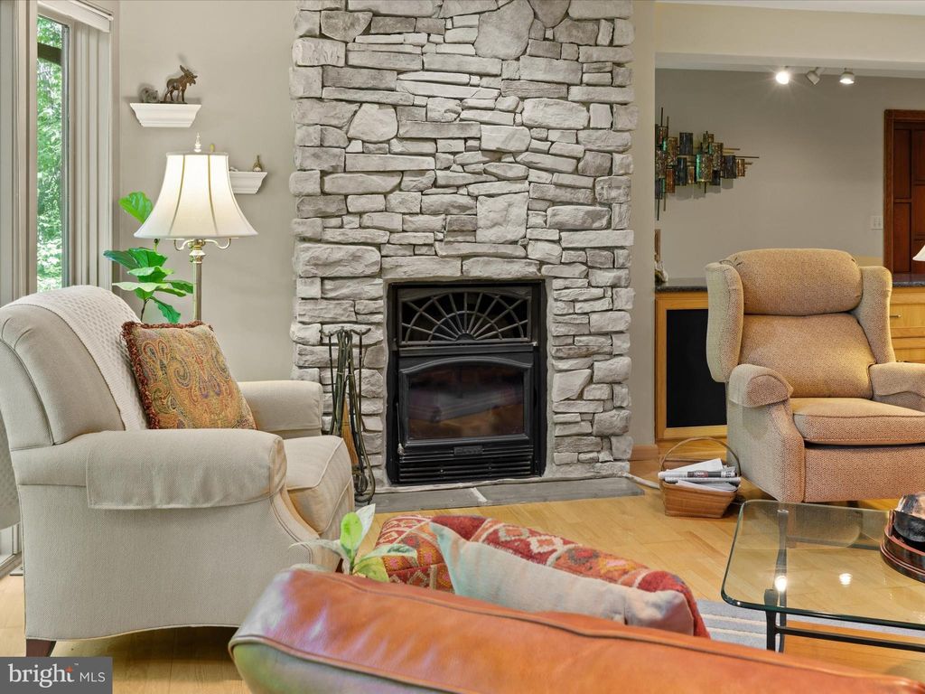 Photo of 106 Melvin Drive, MILLERSVILLE, PA 17551 (MLS # PALA2070118)