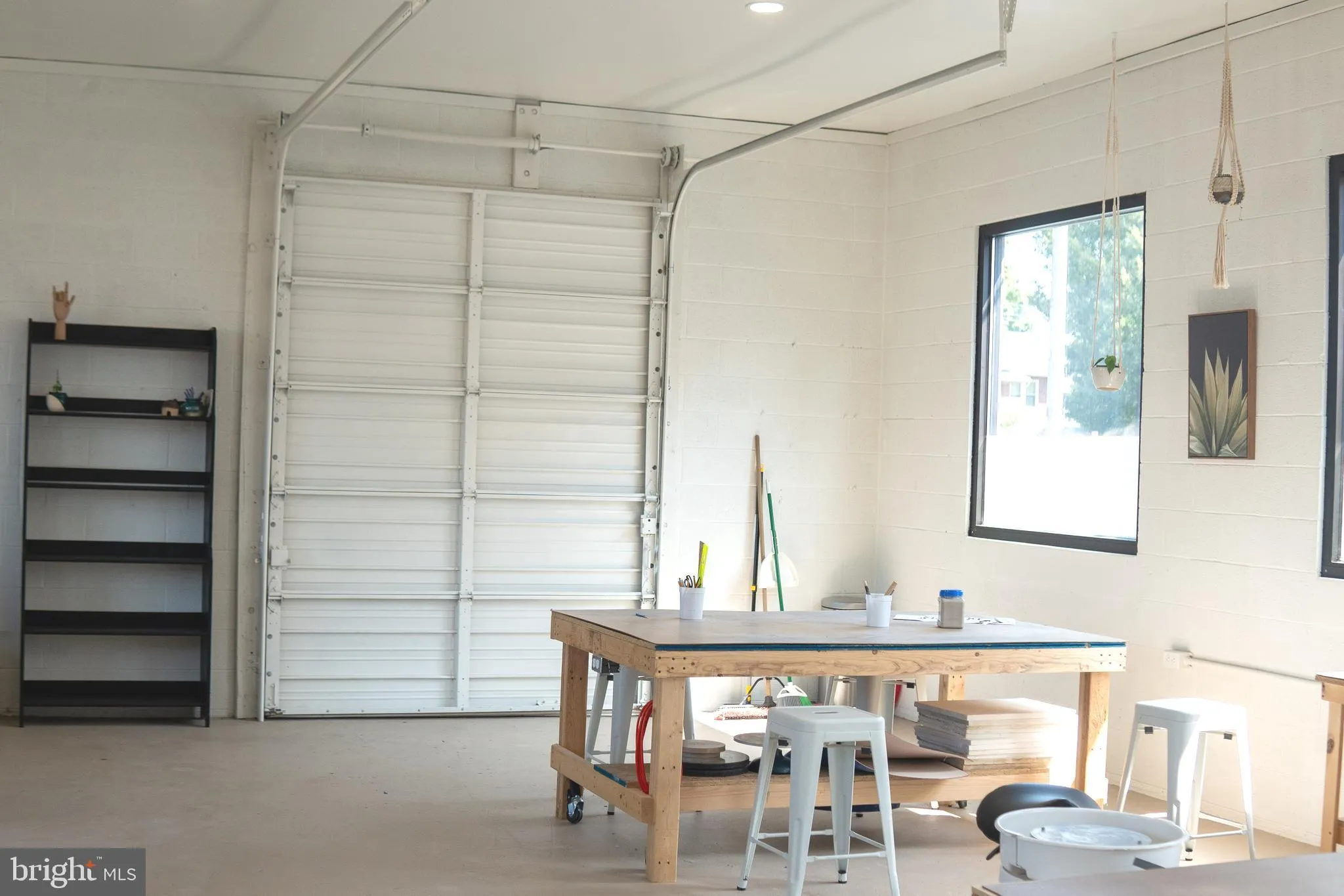 Manheim, Pennsylvania 17545, United States, ,Commercial,Active,86947