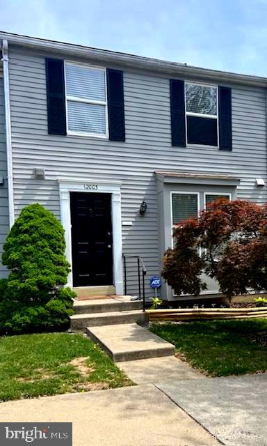 CALVERTON TOWNES - Residential