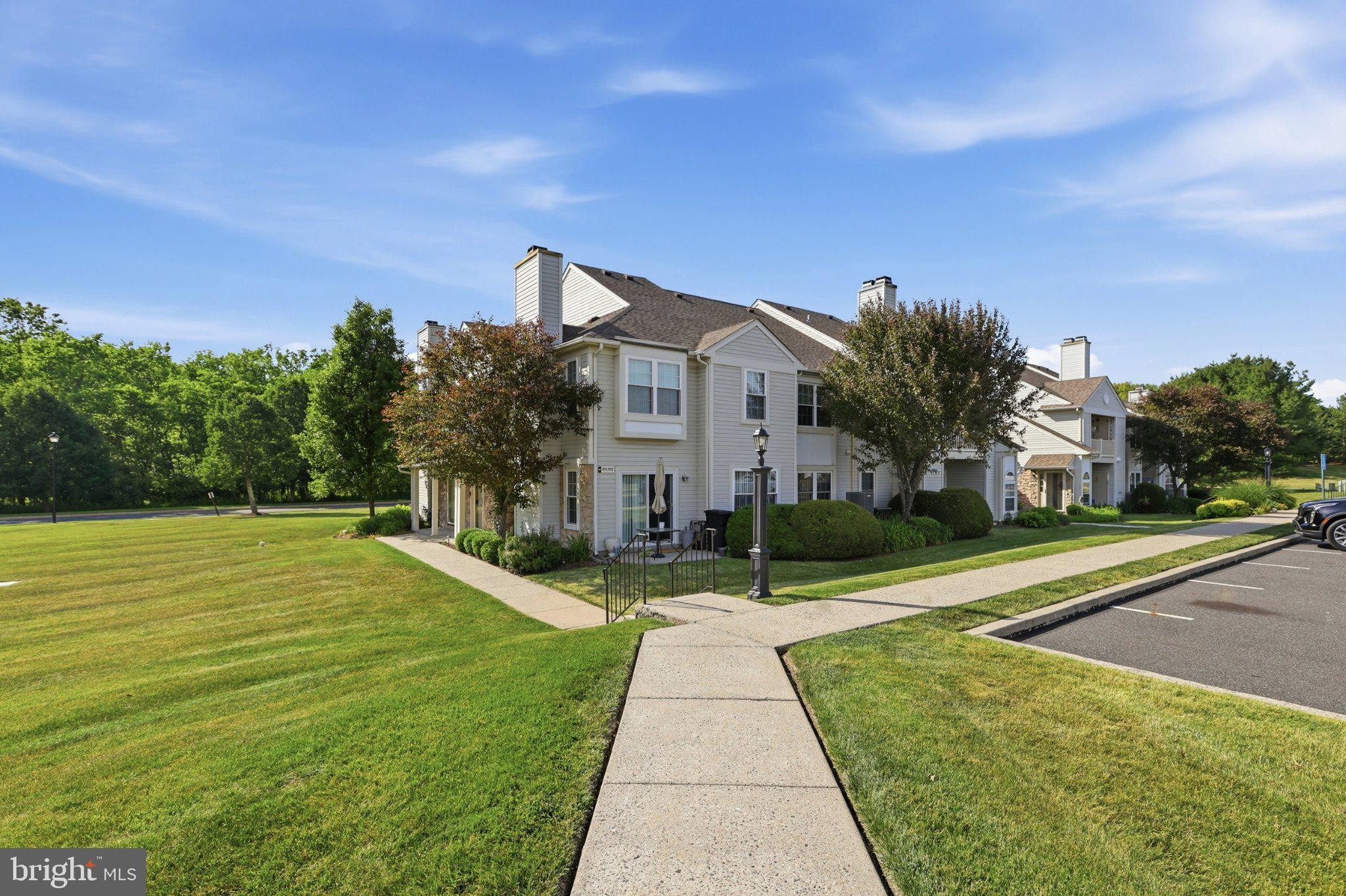 1211 DENBY COURT