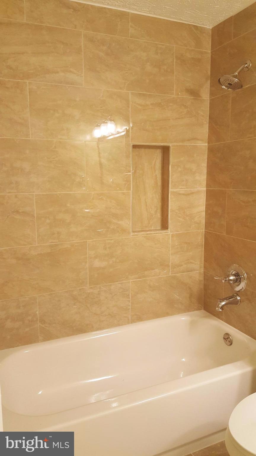 GREEN HOLLY WOODS PLAT T - Residential