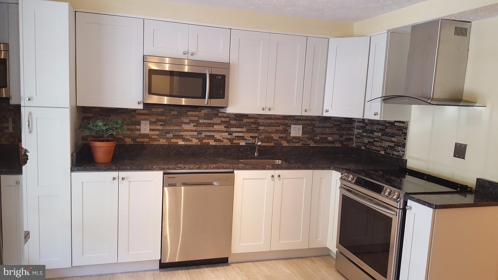 GREEN HOLLY WOODS PLAT T - Residential