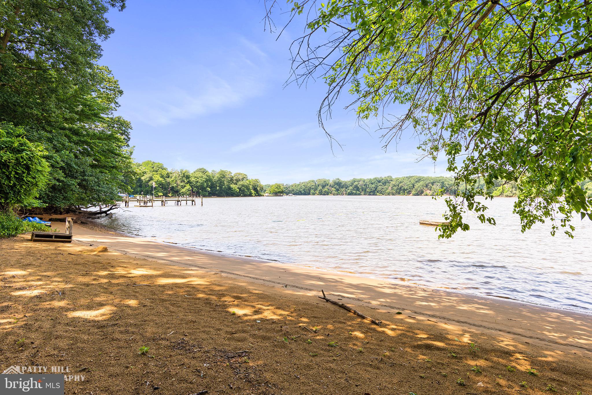 WELL BOTTOM COVE - Residential