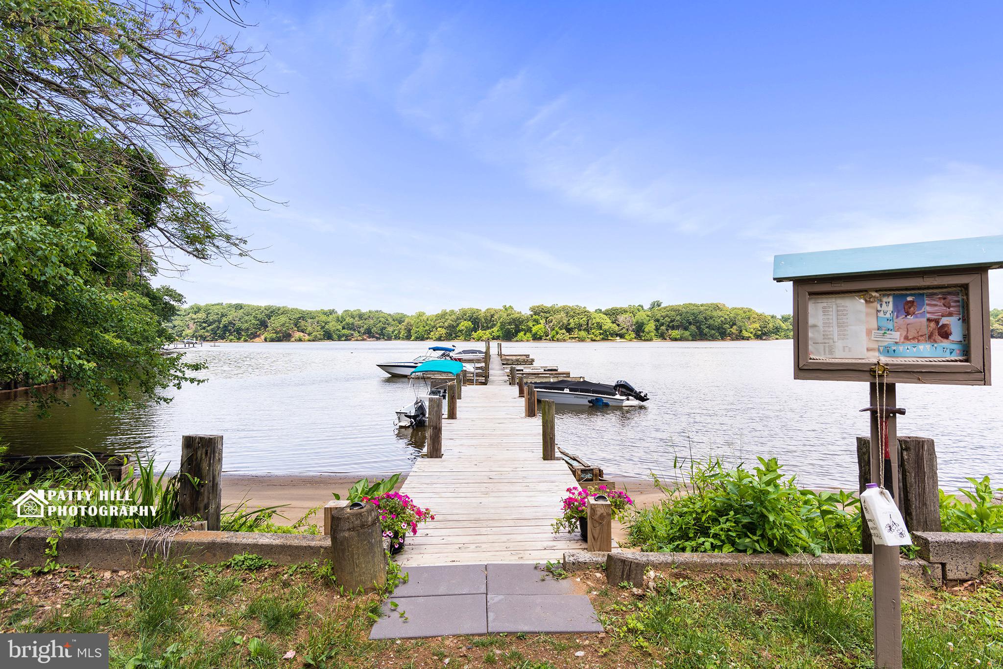 WELL BOTTOM COVE - Residential