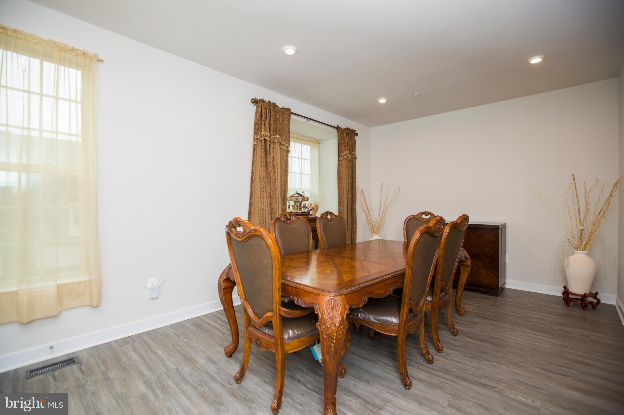 NORBOURNE PARK - Residential