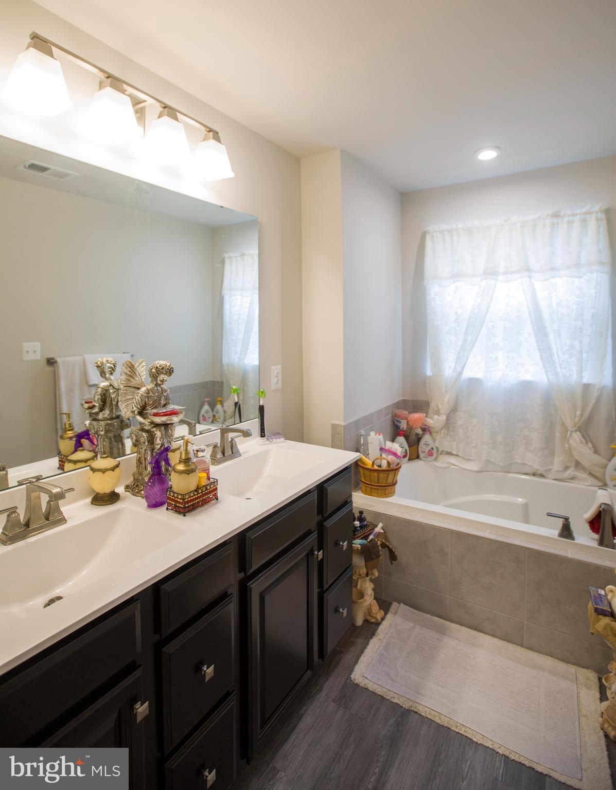 NORBOURNE PARK - Residential