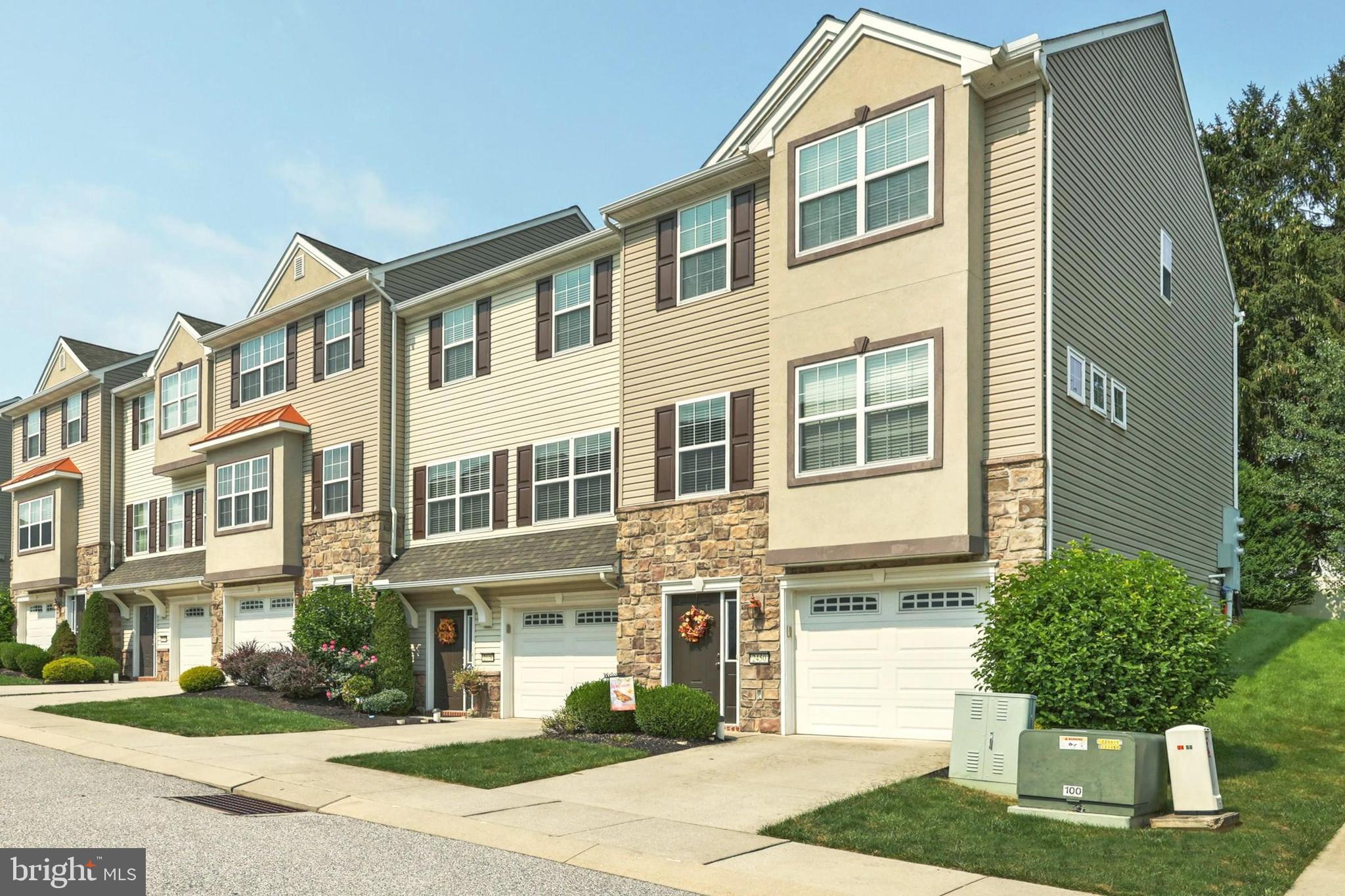 IVY GREENS - Residential