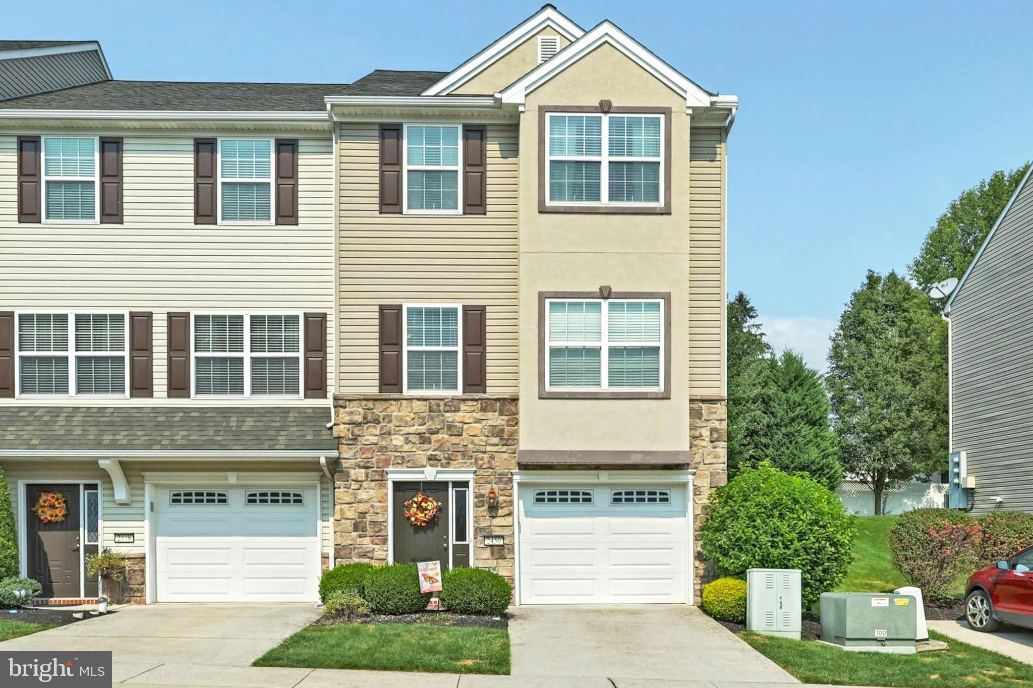 IVY GREENS - Residential