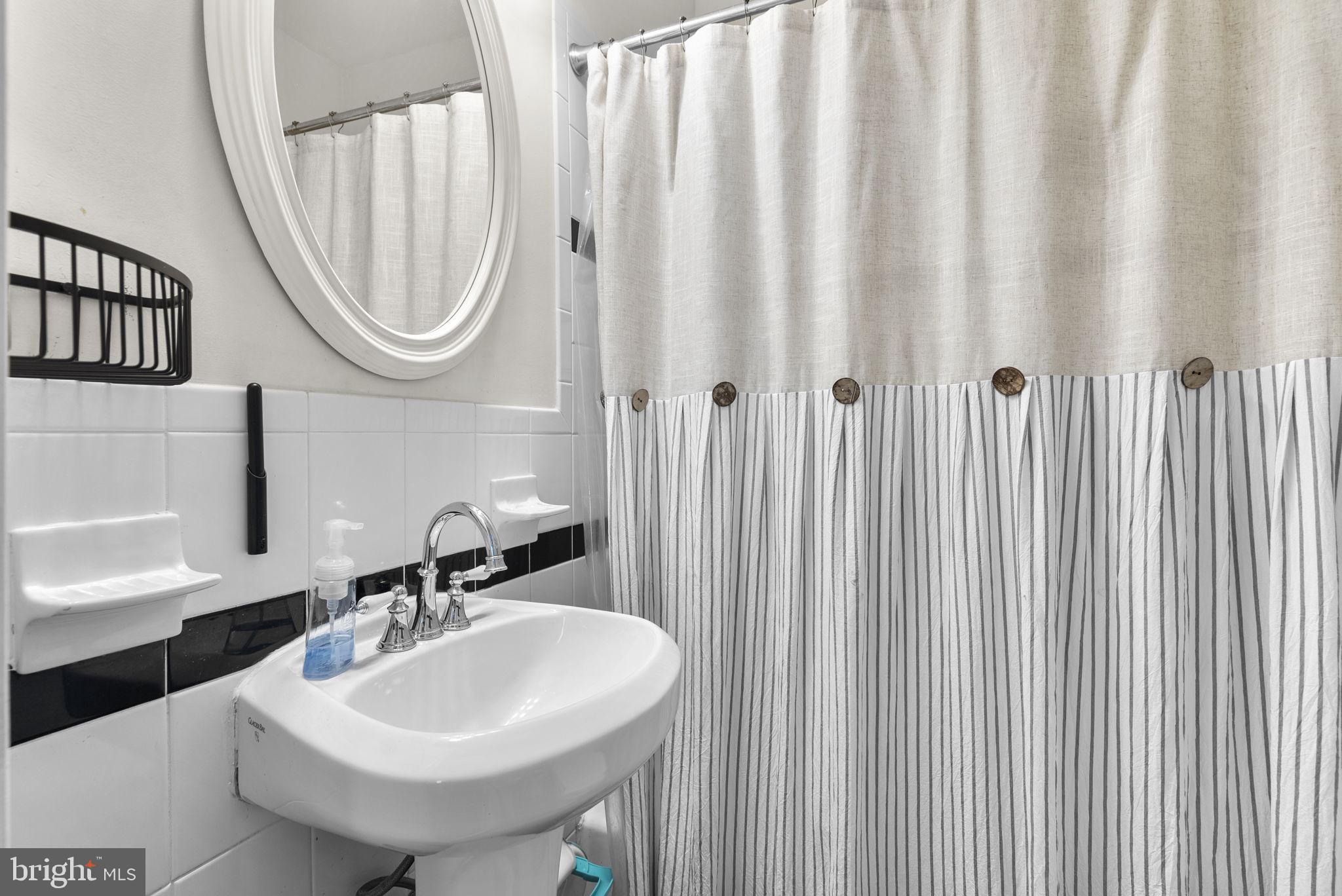 EDMONSTON - Residential