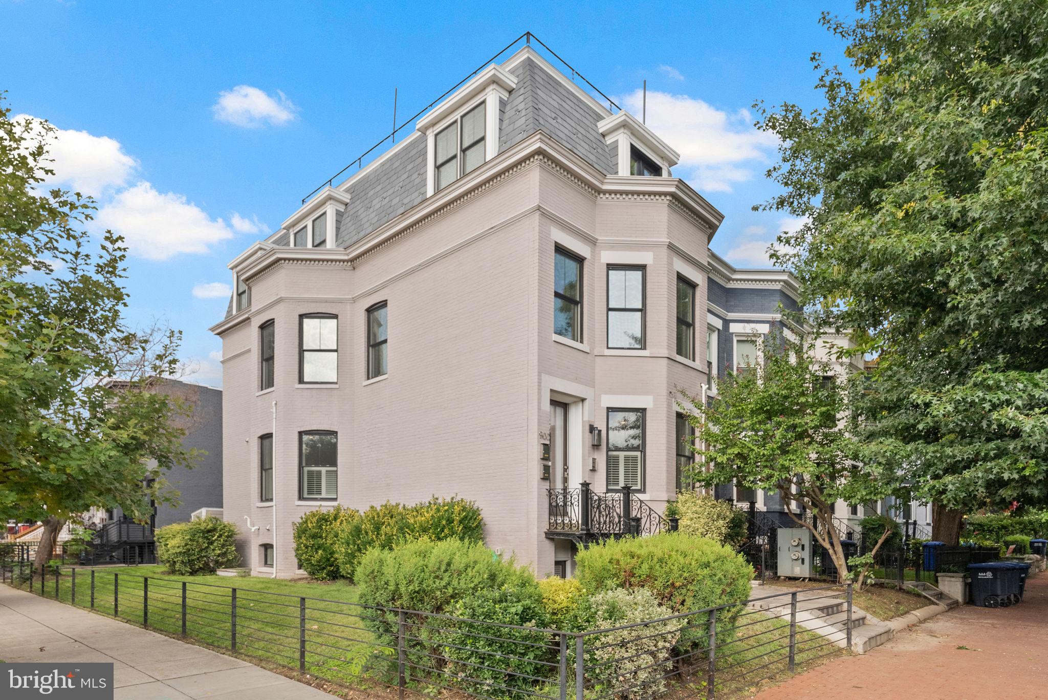 900 11TH STREET NE 1