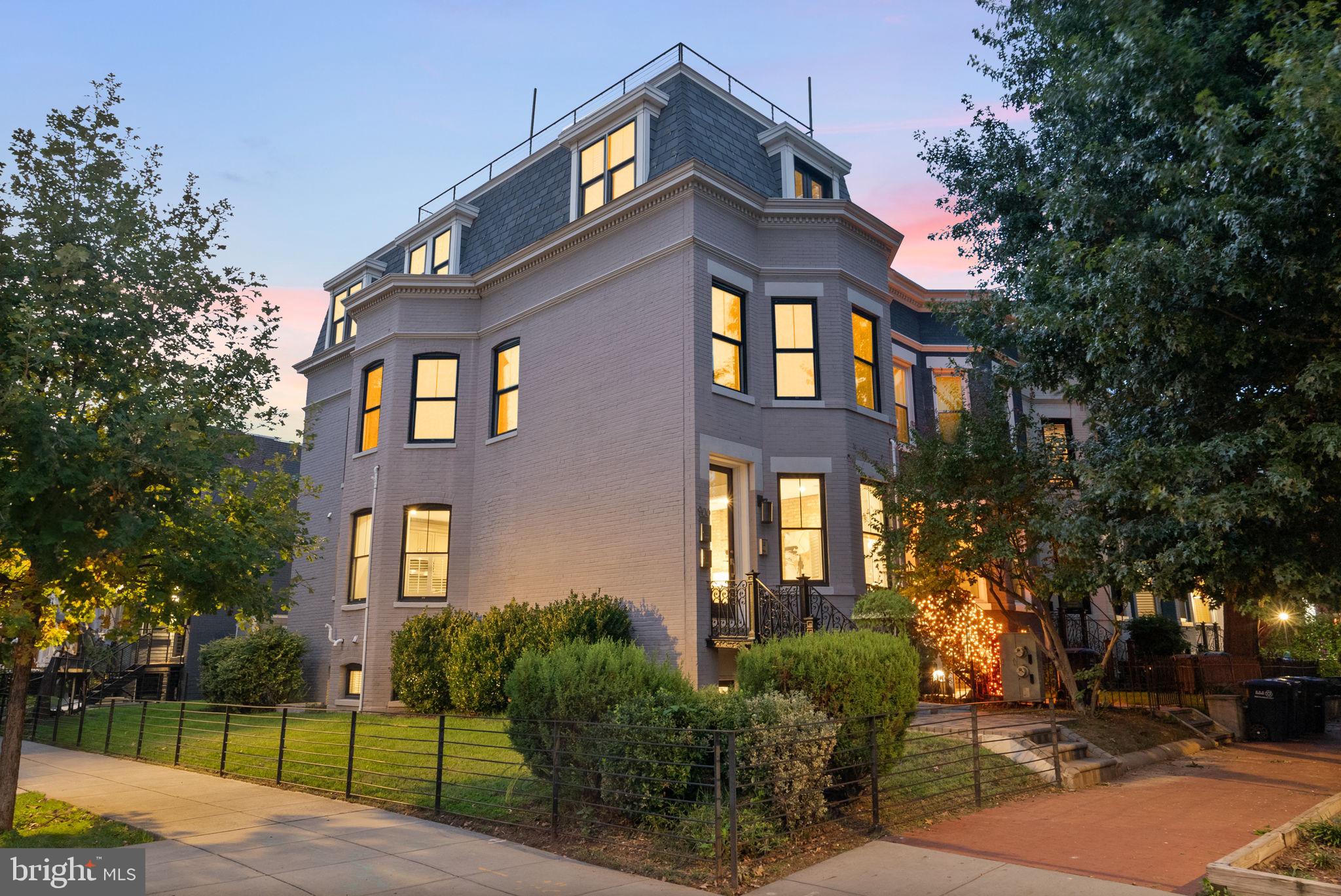 900 11TH STREET NE 1