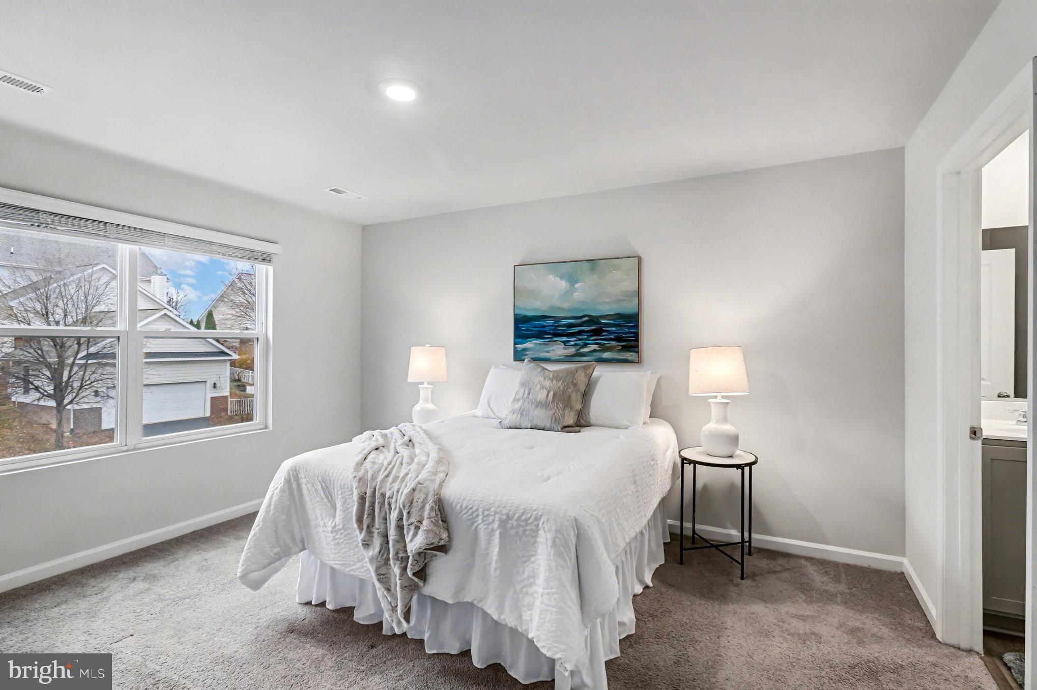 LADYSMITH VILLAGE - Residential