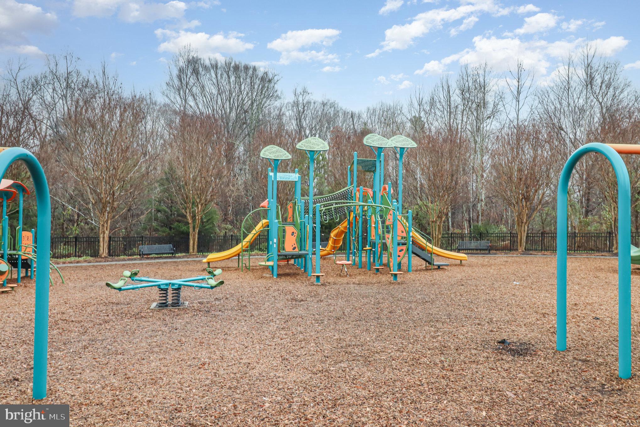 LADYSMITH VILLAGE - Residential