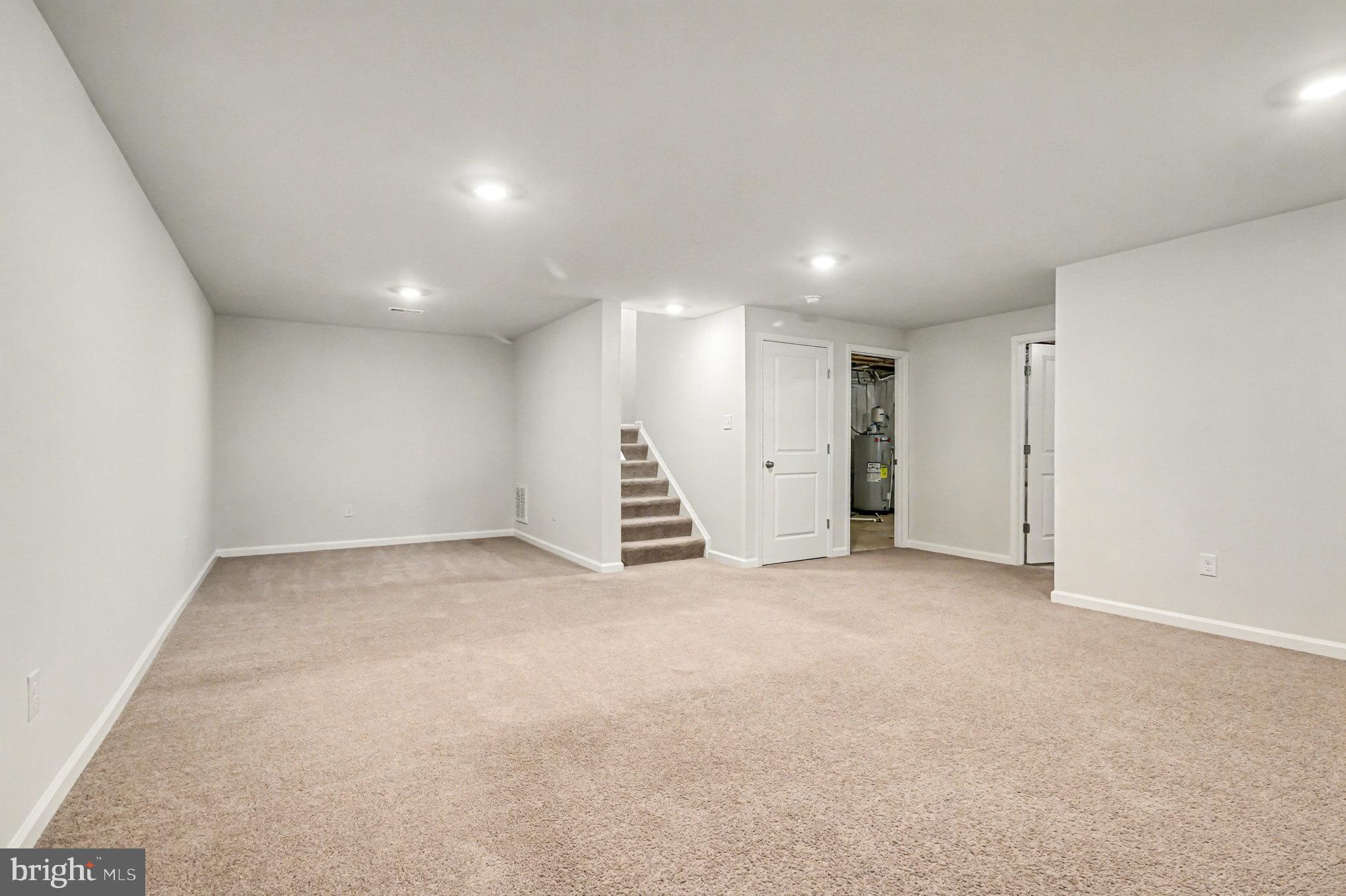 LADYSMITH VILLAGE - Residential