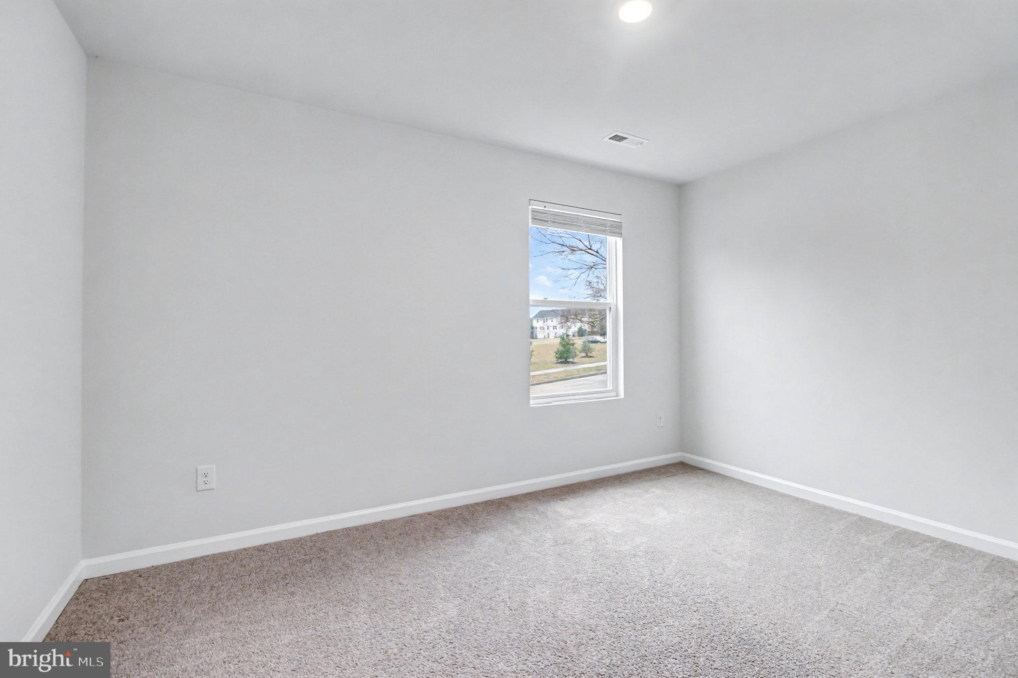 LADYSMITH VILLAGE - Residential