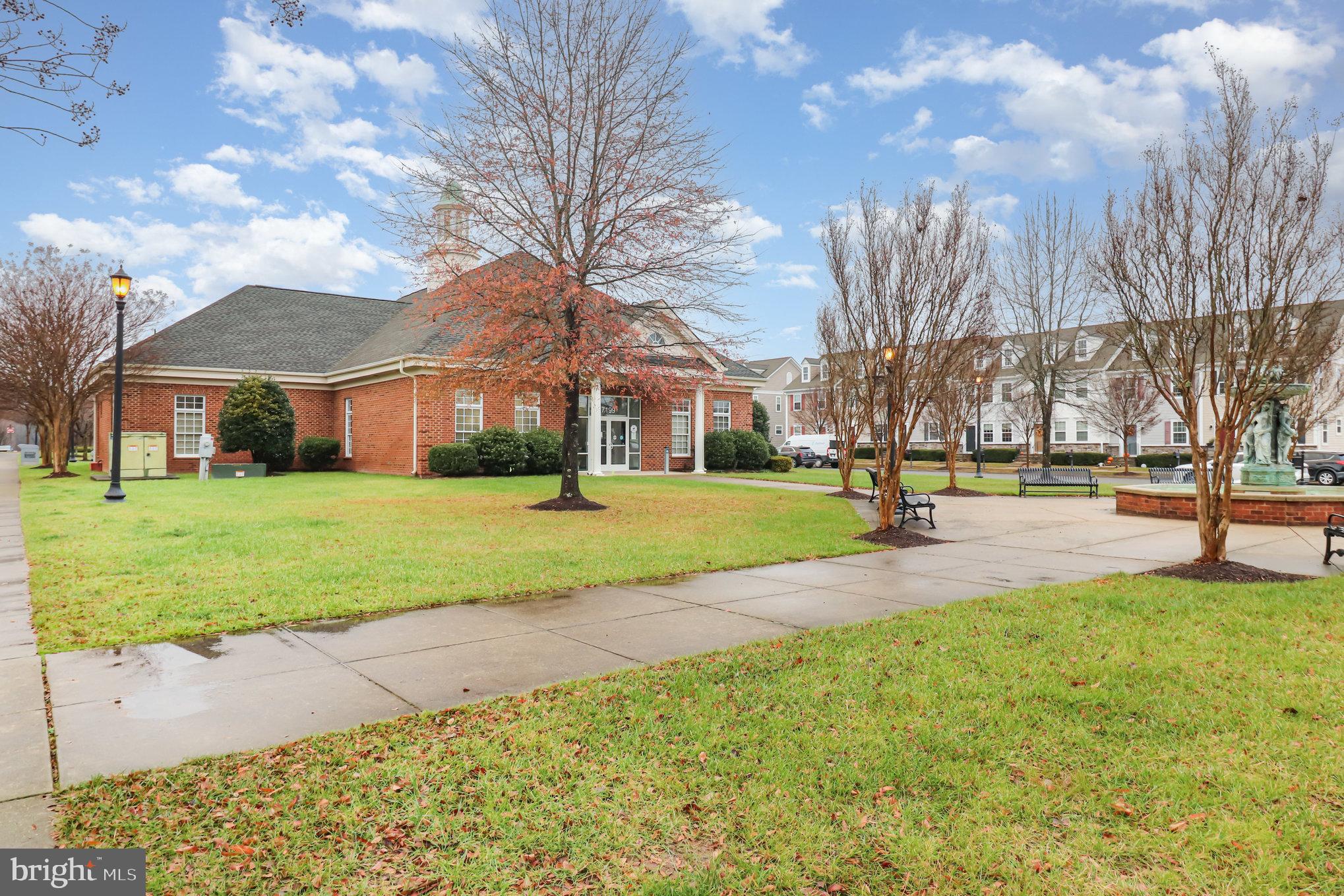 LADYSMITH VILLAGE - Residential