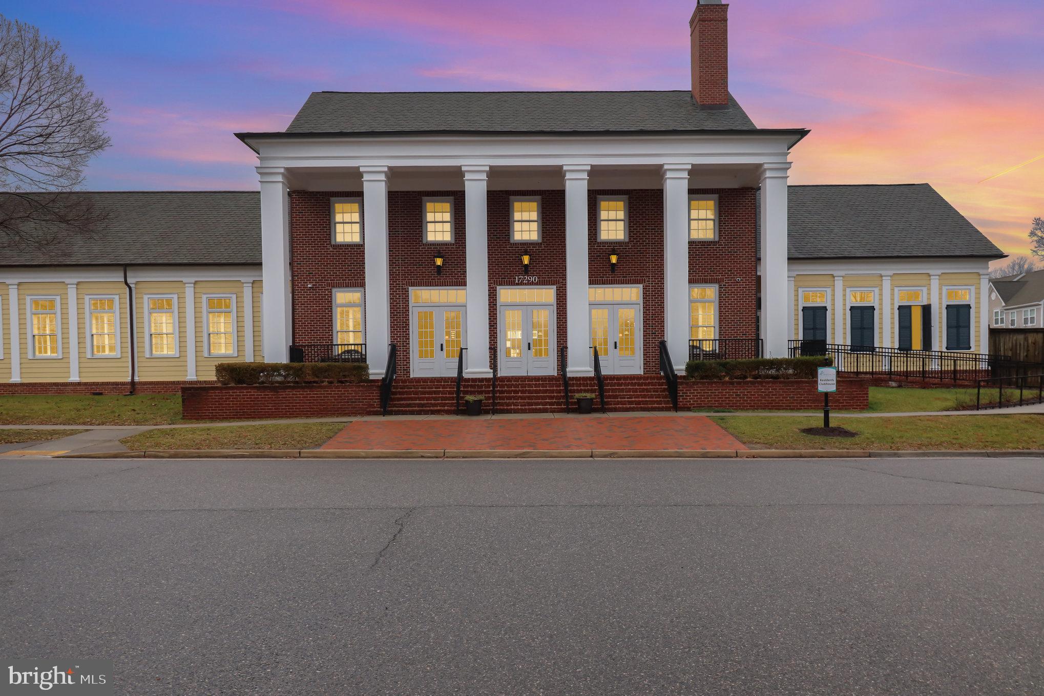 LADYSMITH VILLAGE - Residential