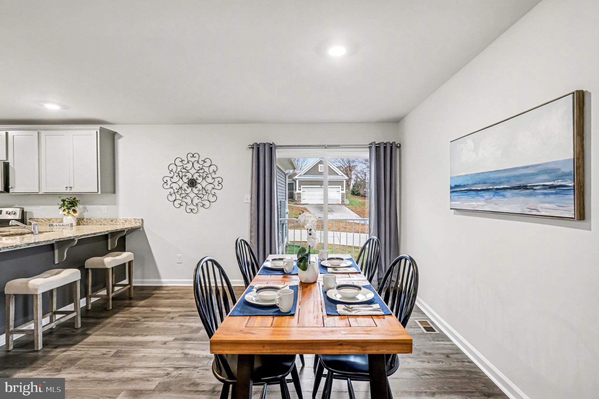 LADYSMITH VILLAGE - Residential