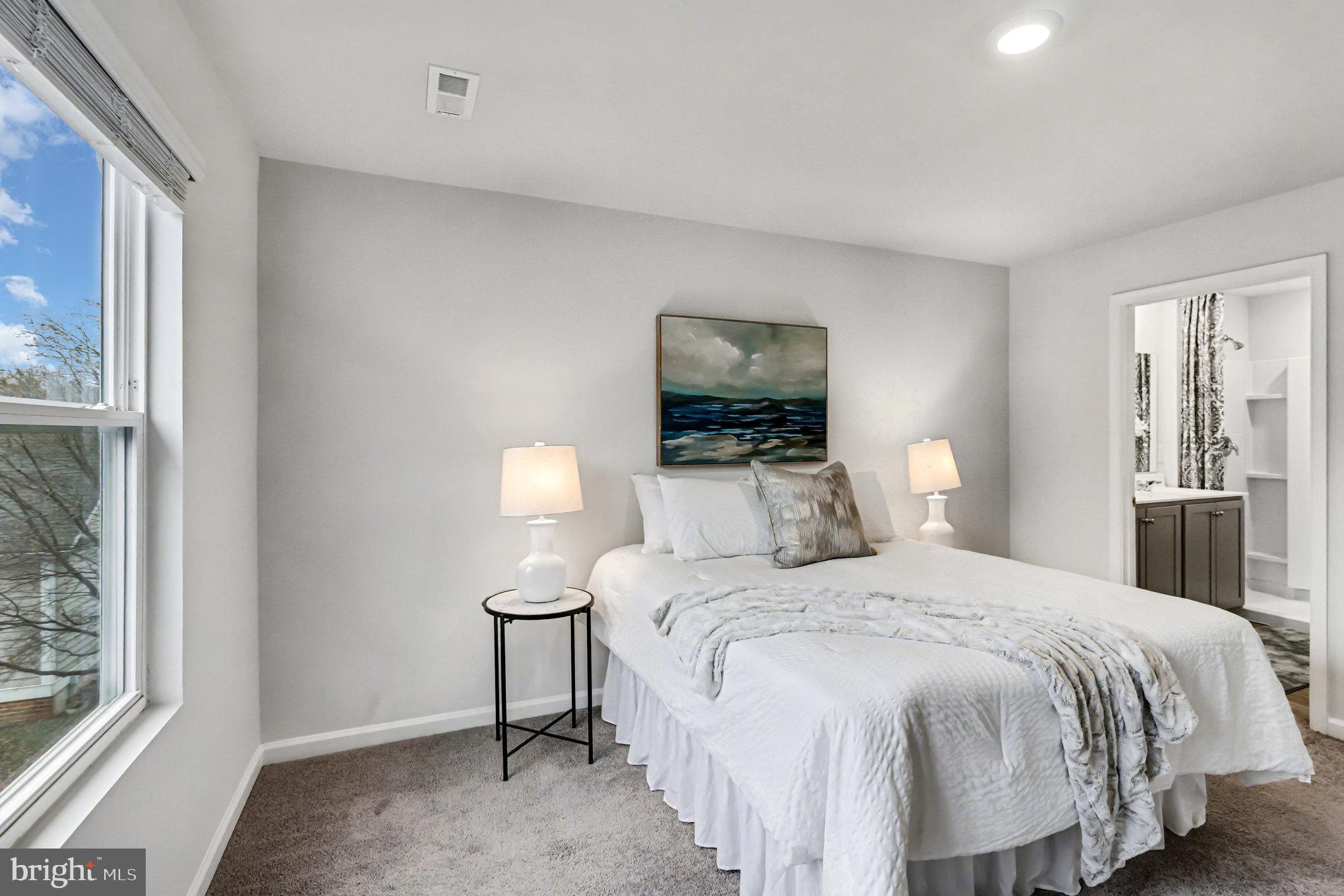 LADYSMITH VILLAGE - Residential