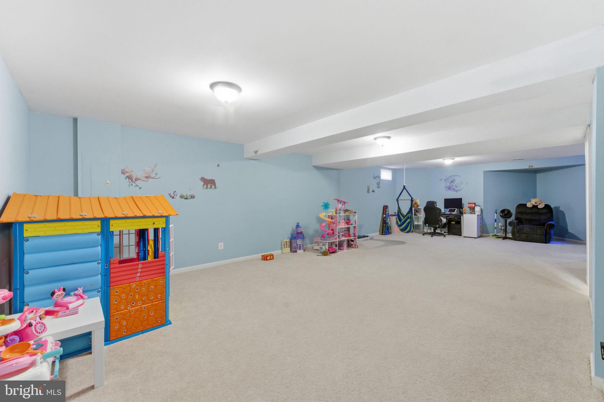 VILLAGES AT SAYBROOKE - Residential