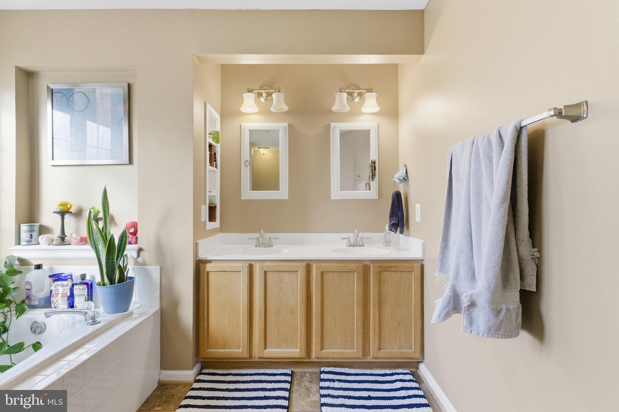 VILLAGES AT SAYBROOKE - Residential