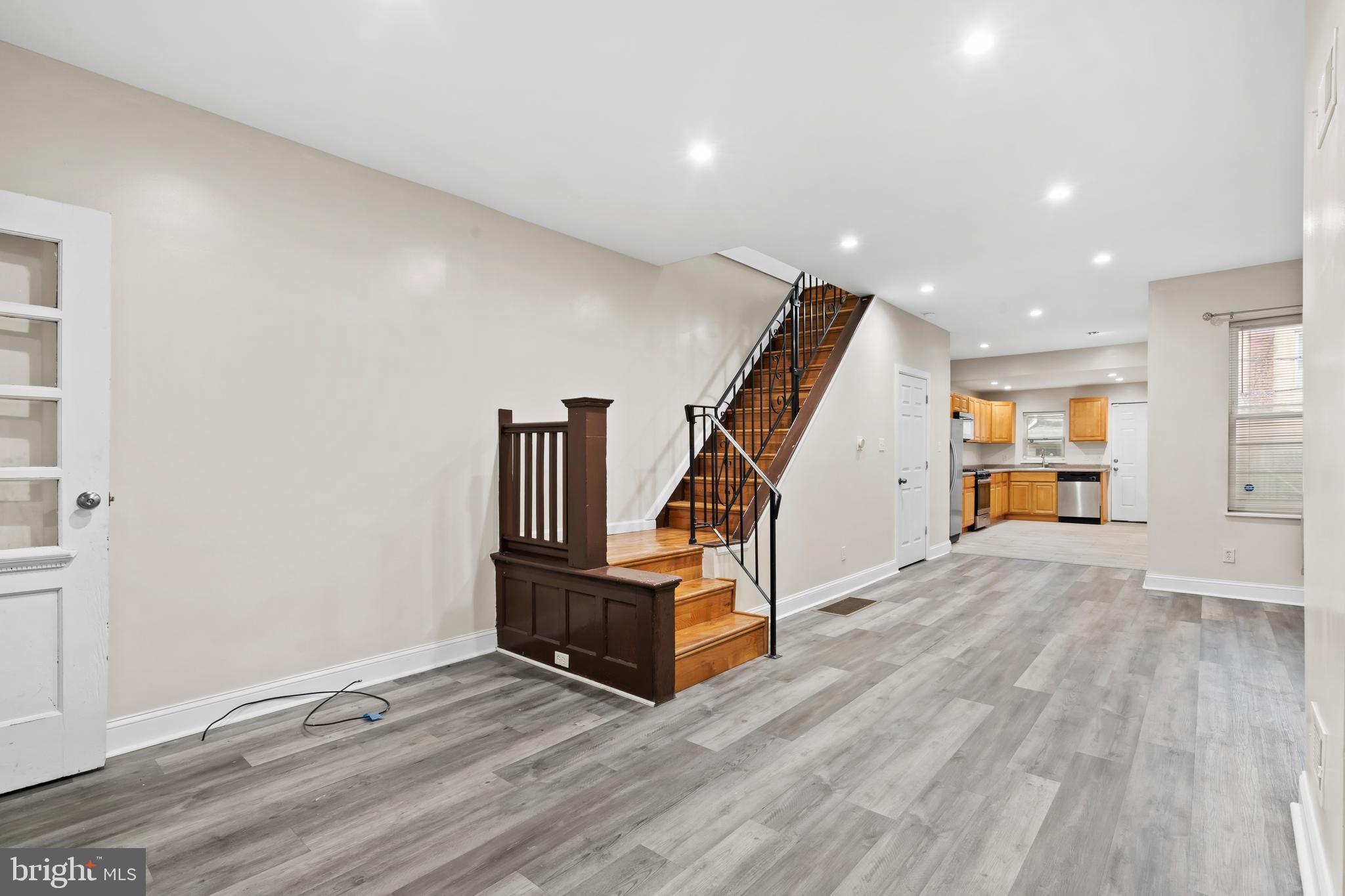 PORT RICHMOND - Residential