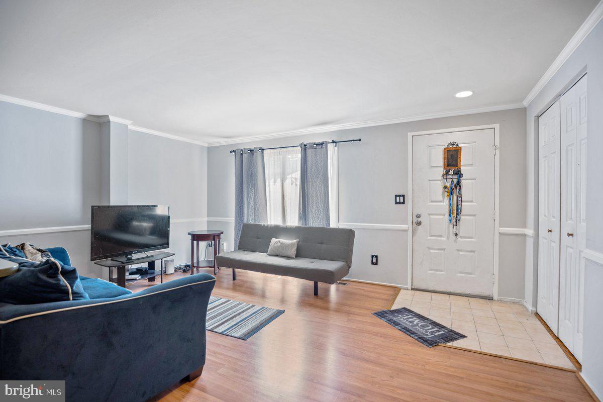 20216 GRAZING WAY