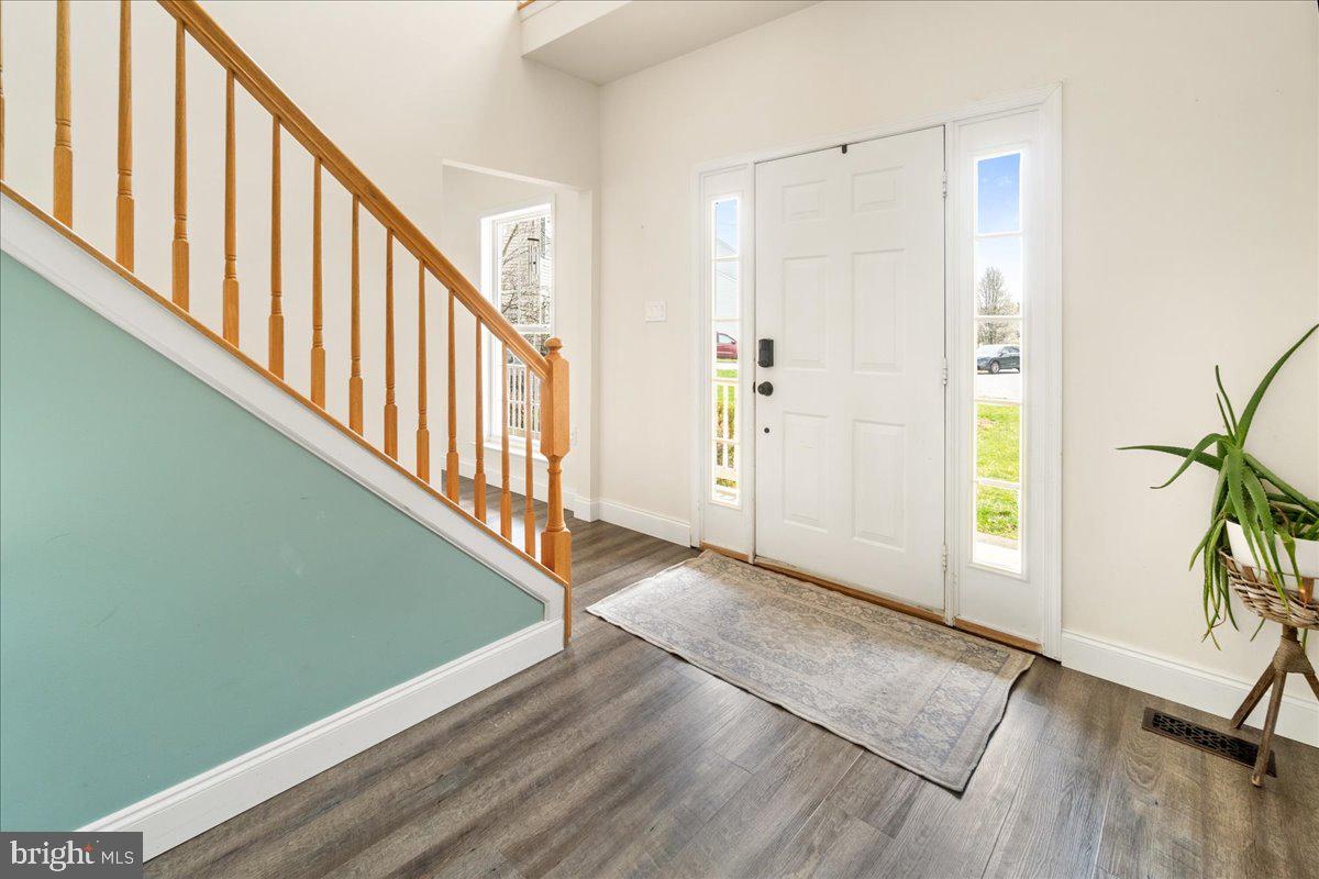 LOCUST HILL - Residential