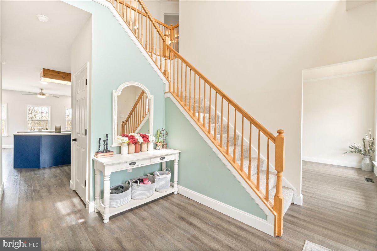 LOCUST HILL - Residential