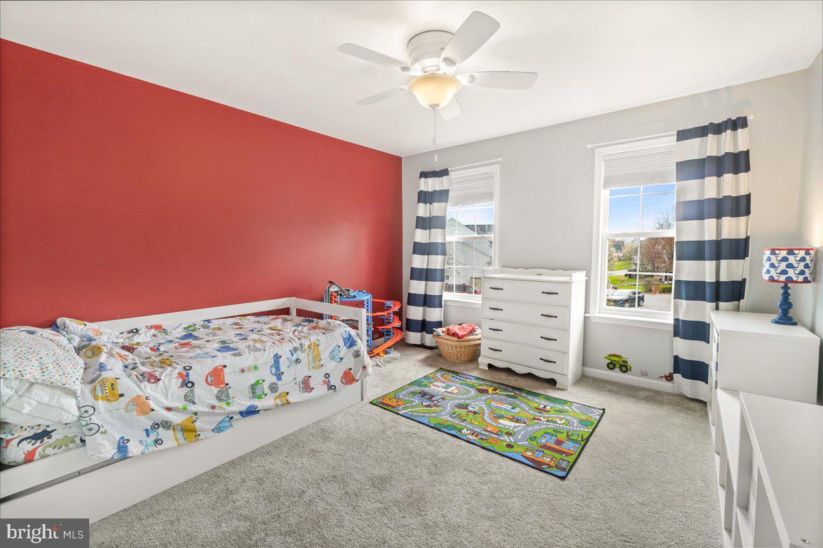 LOCUST HILL - Residential