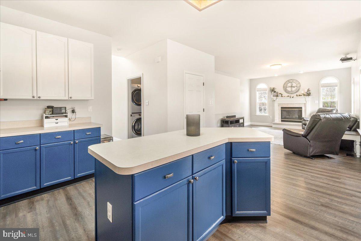 LOCUST HILL - Residential