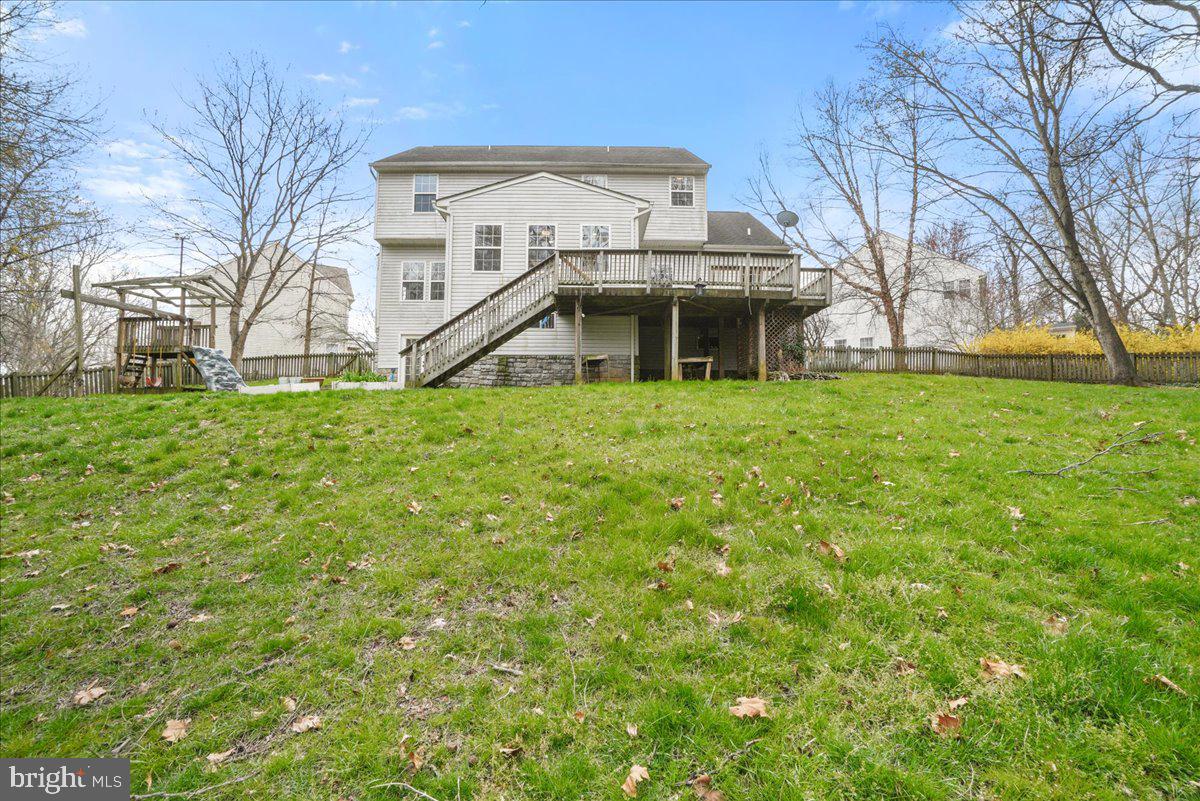 LOCUST HILL - Residential